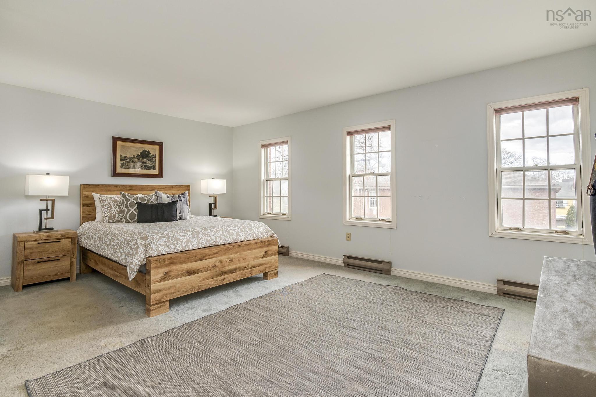 $950,000.00: 958 Lindola Place, Halifax