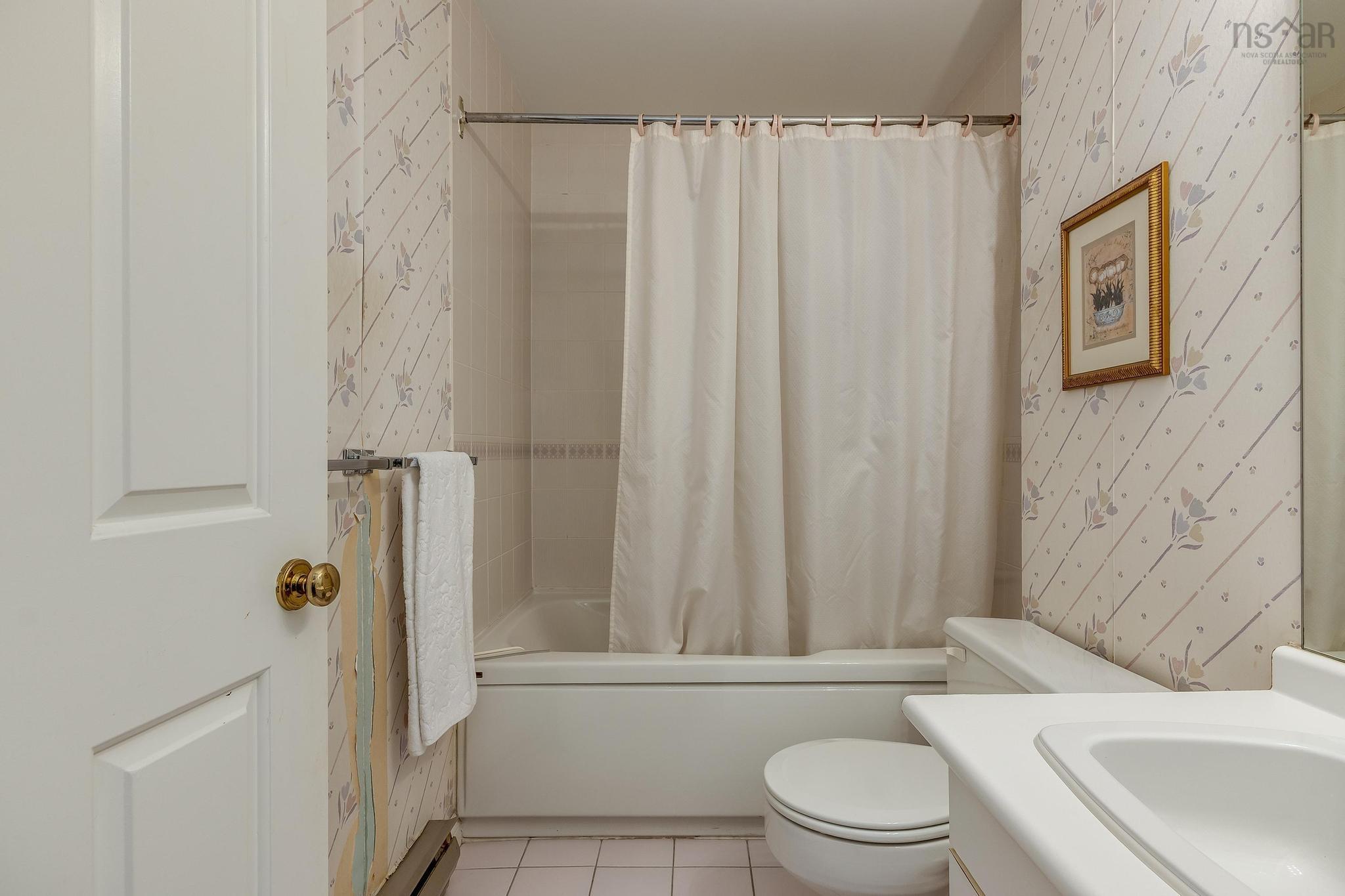$950,000.00: 958 Lindola Place, Halifax
