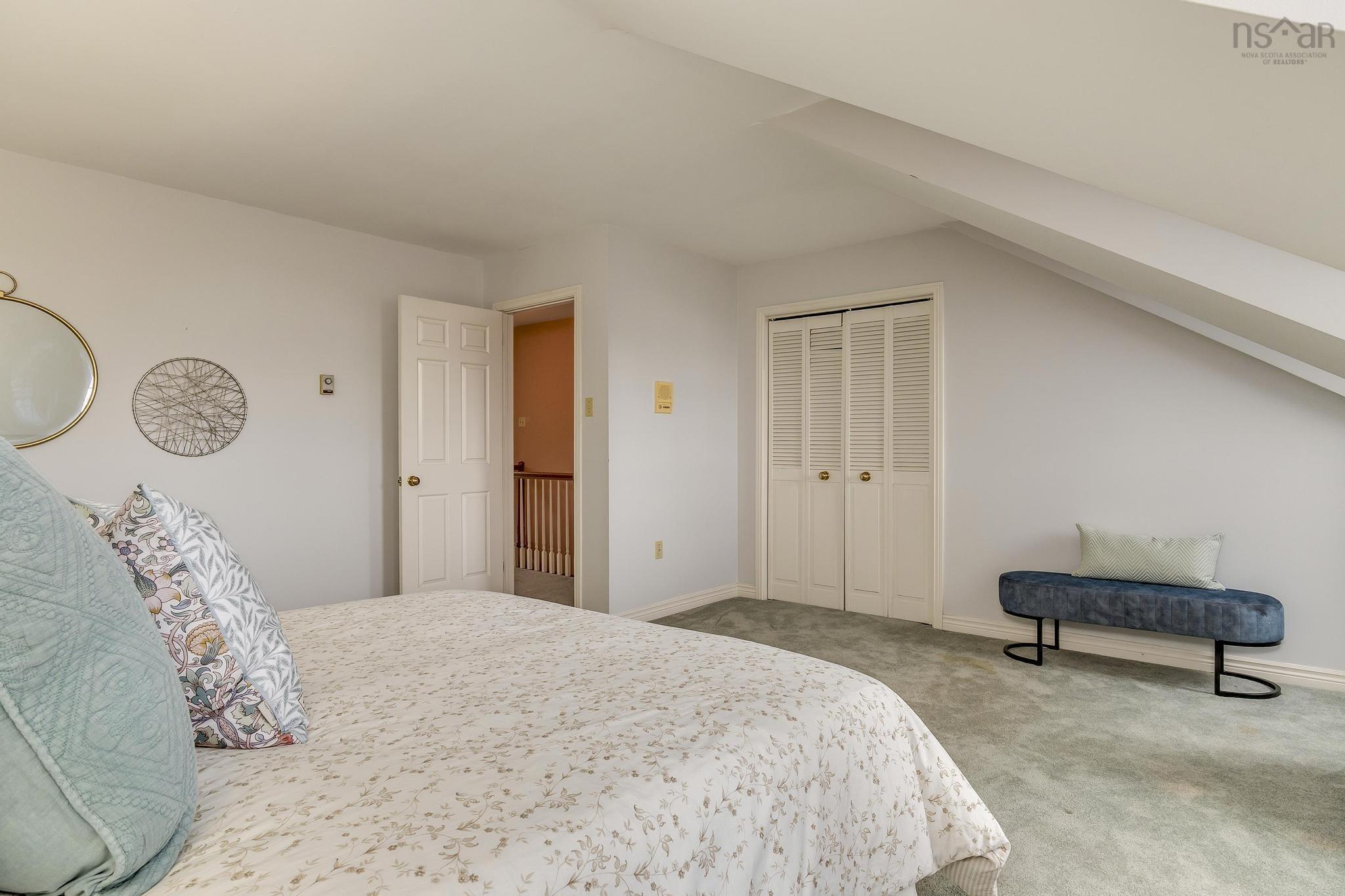 $950,000.00: 958 Lindola Place, Halifax