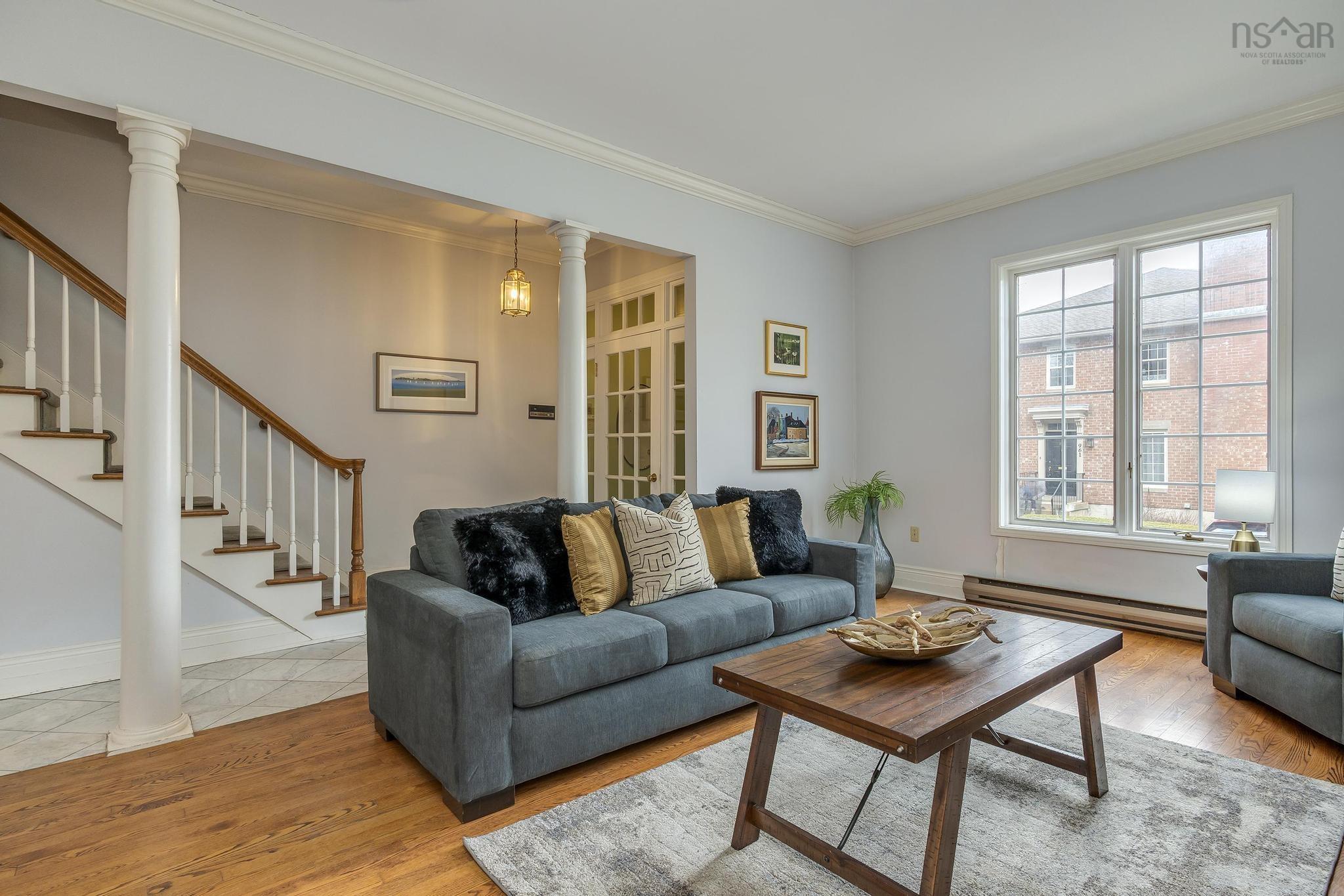 $950,000.00: 958 Lindola Place, Halifax