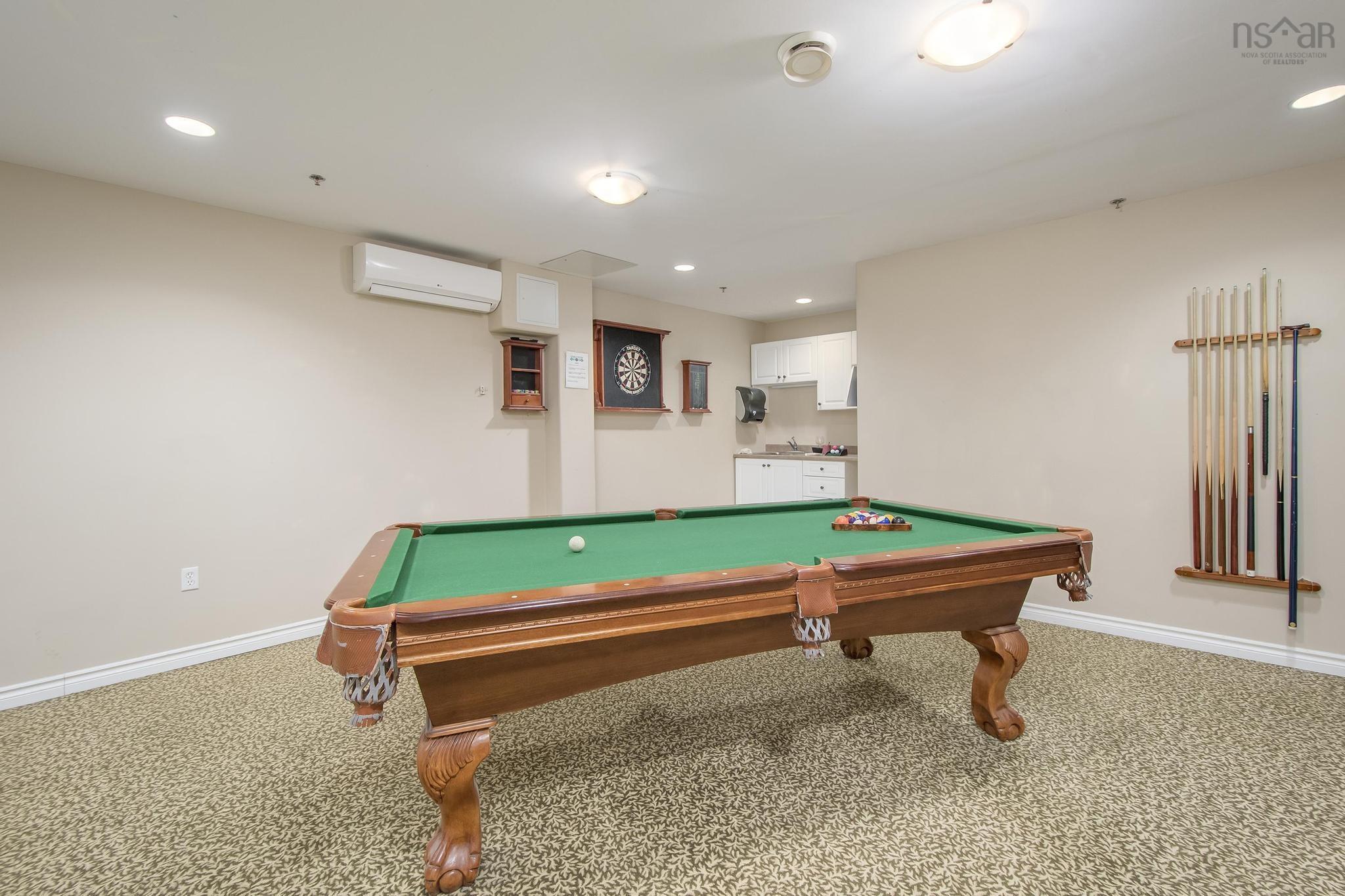 $500,000.00: 503 78 Regency Park Drive, Halifax