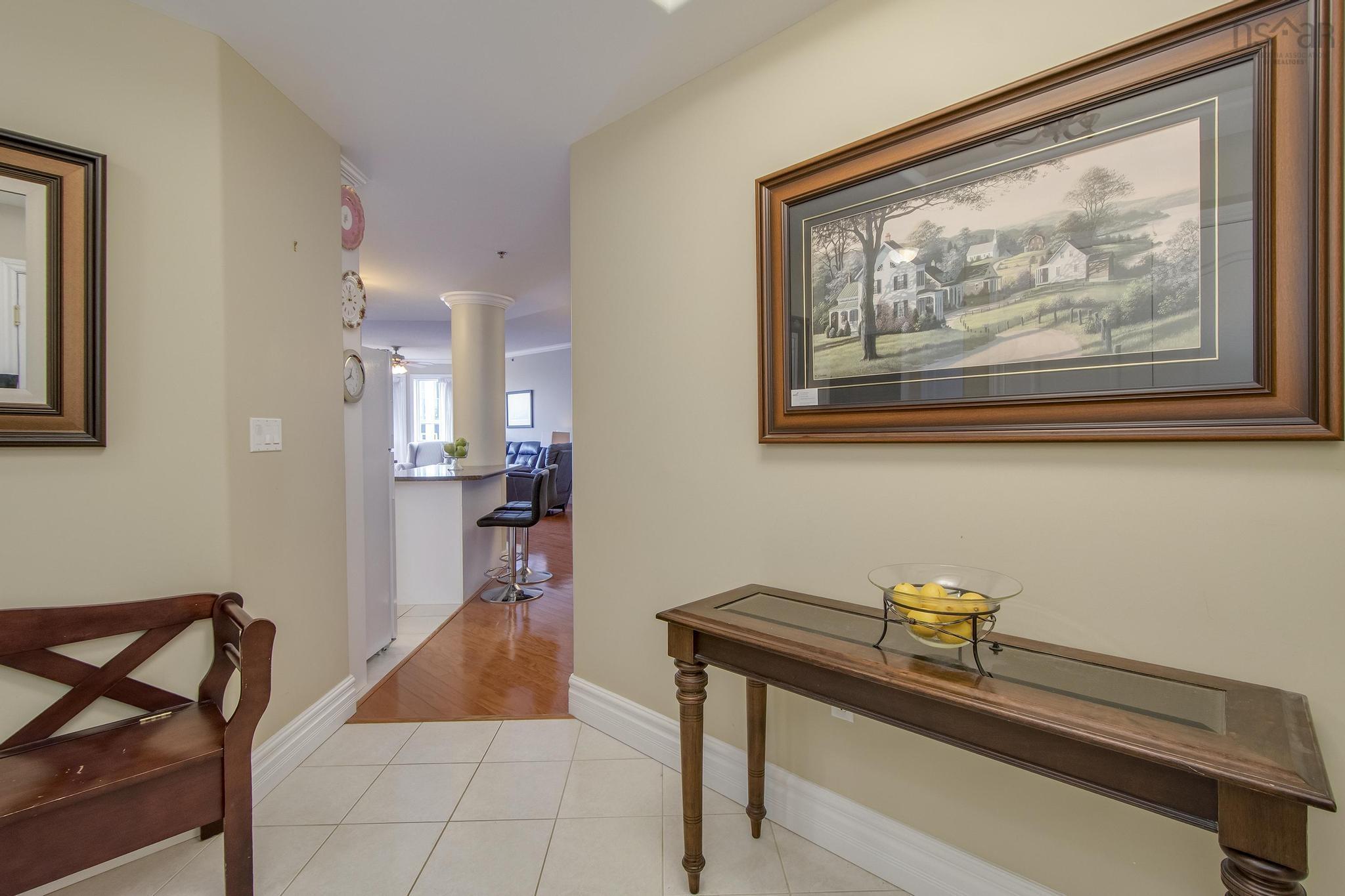 $500,000.00: 503 78 Regency Park Drive, Halifax