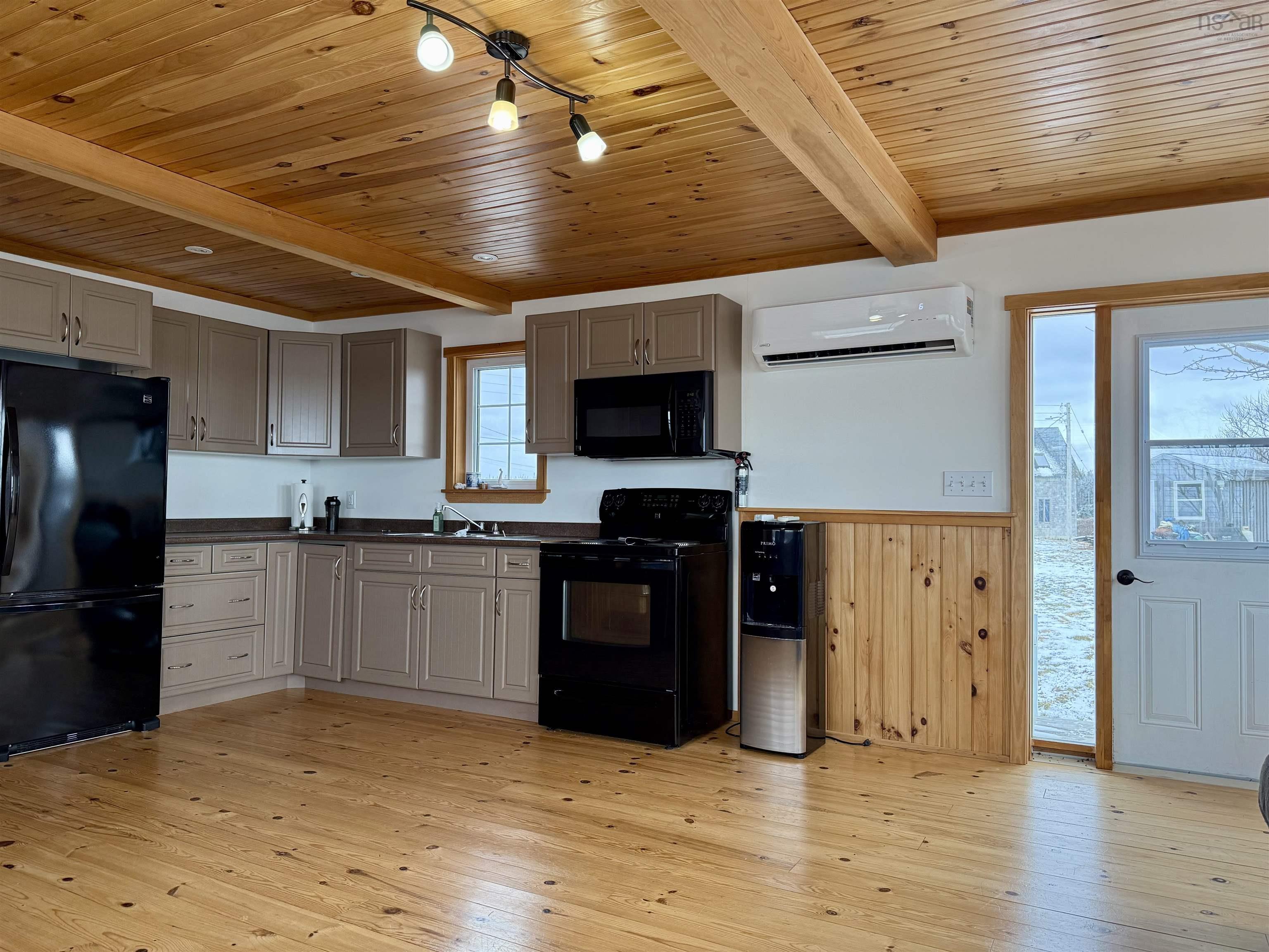 $235,000.00: 16 Point Street, Lockeport