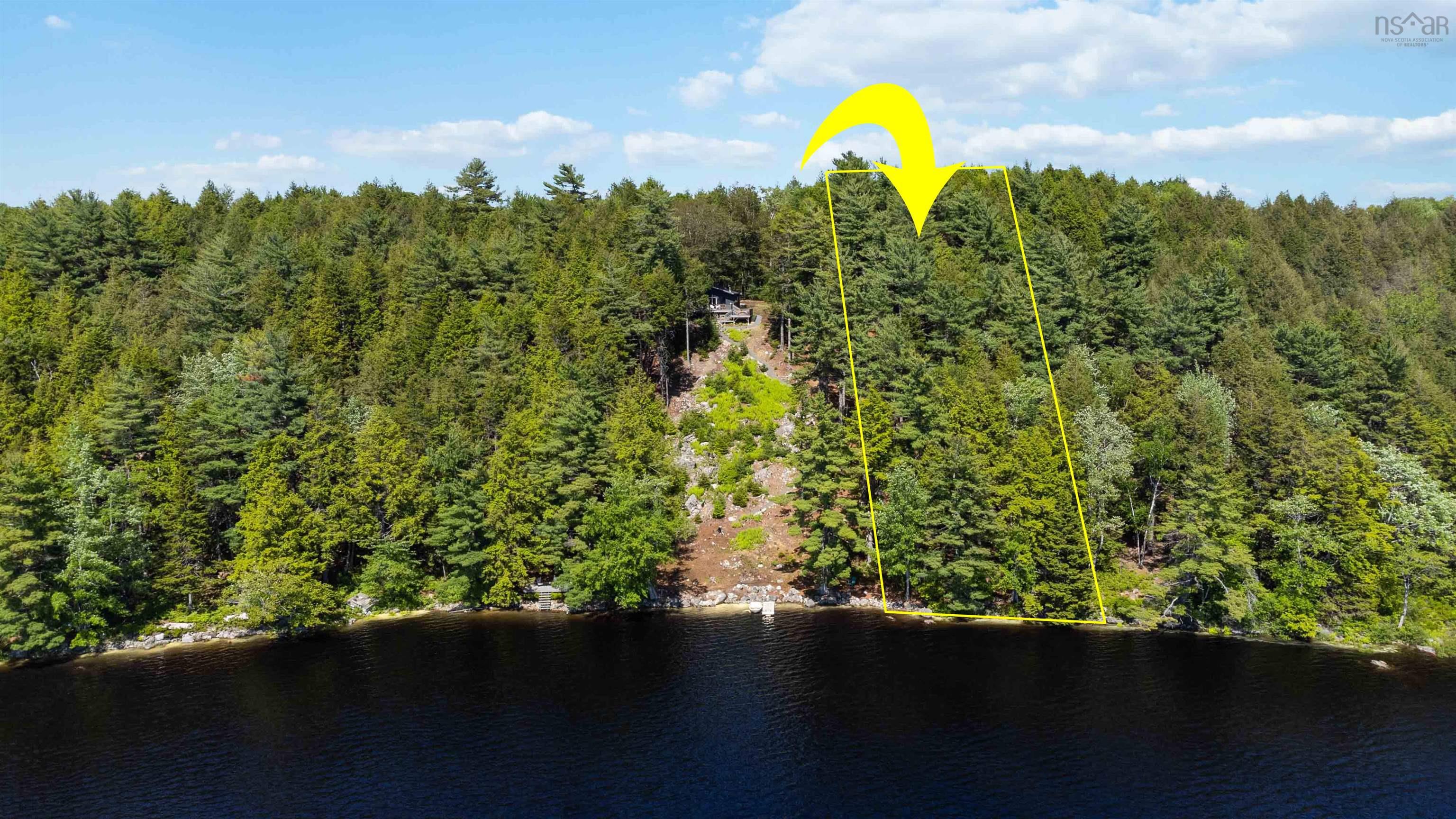 $79,900.00: Lot 18 Thumb Cap Point, Labelle