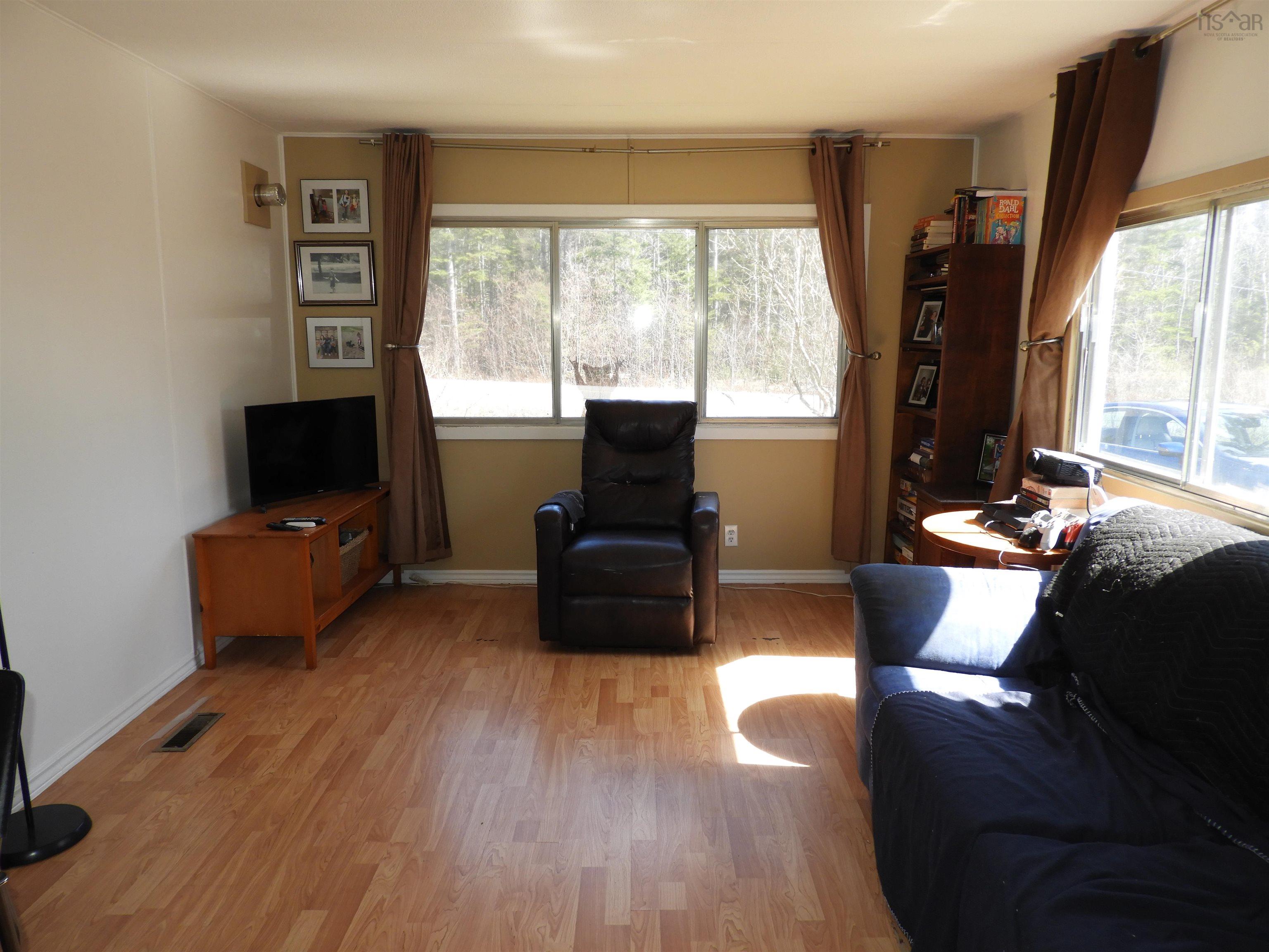 $99,900.00: 289 Fraxville Road, Fraxville