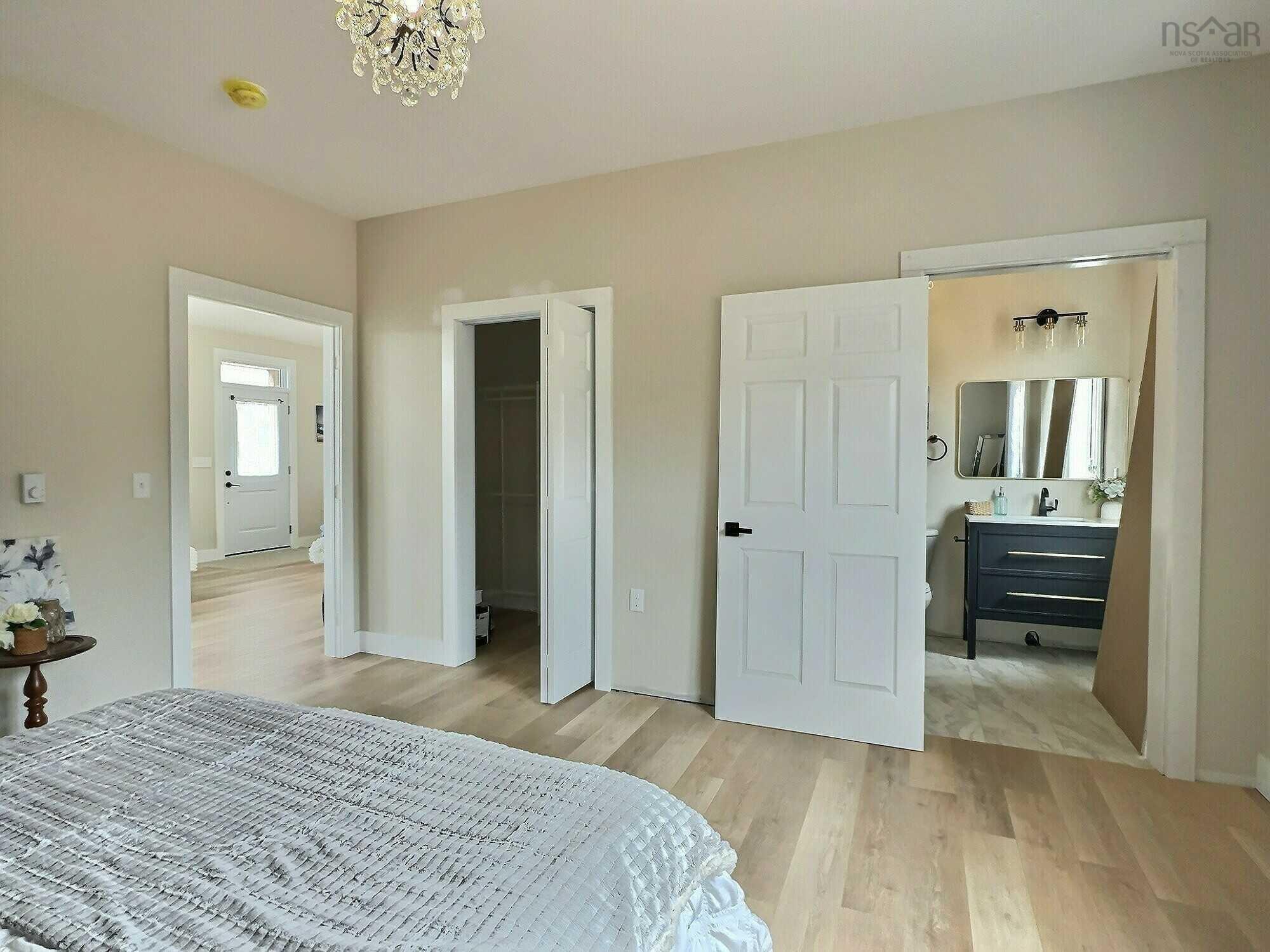 $469,900.00: 171 Runway Court, Valley