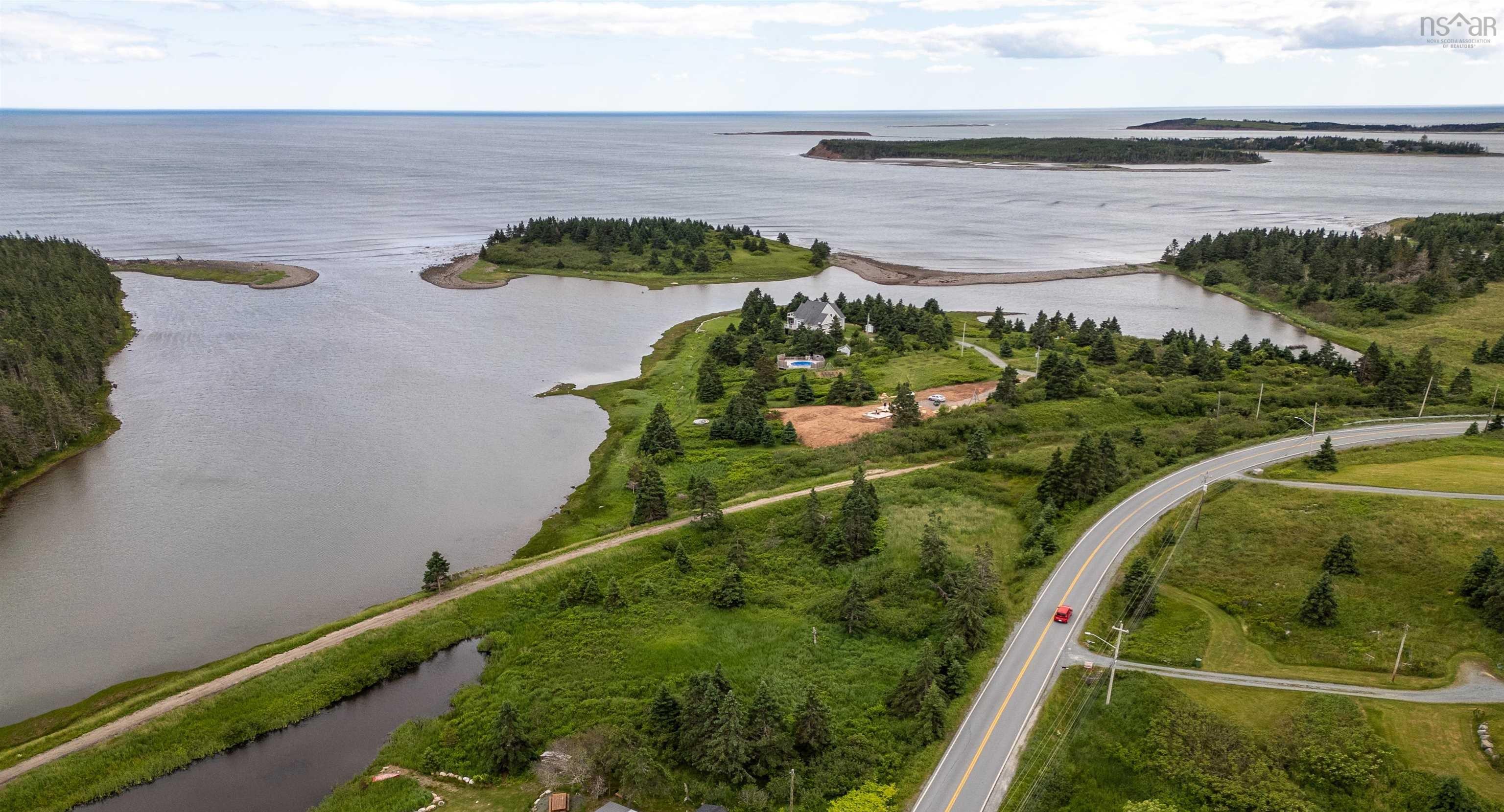 $199,000.00: Seaforth 207 Highway, Seaforth