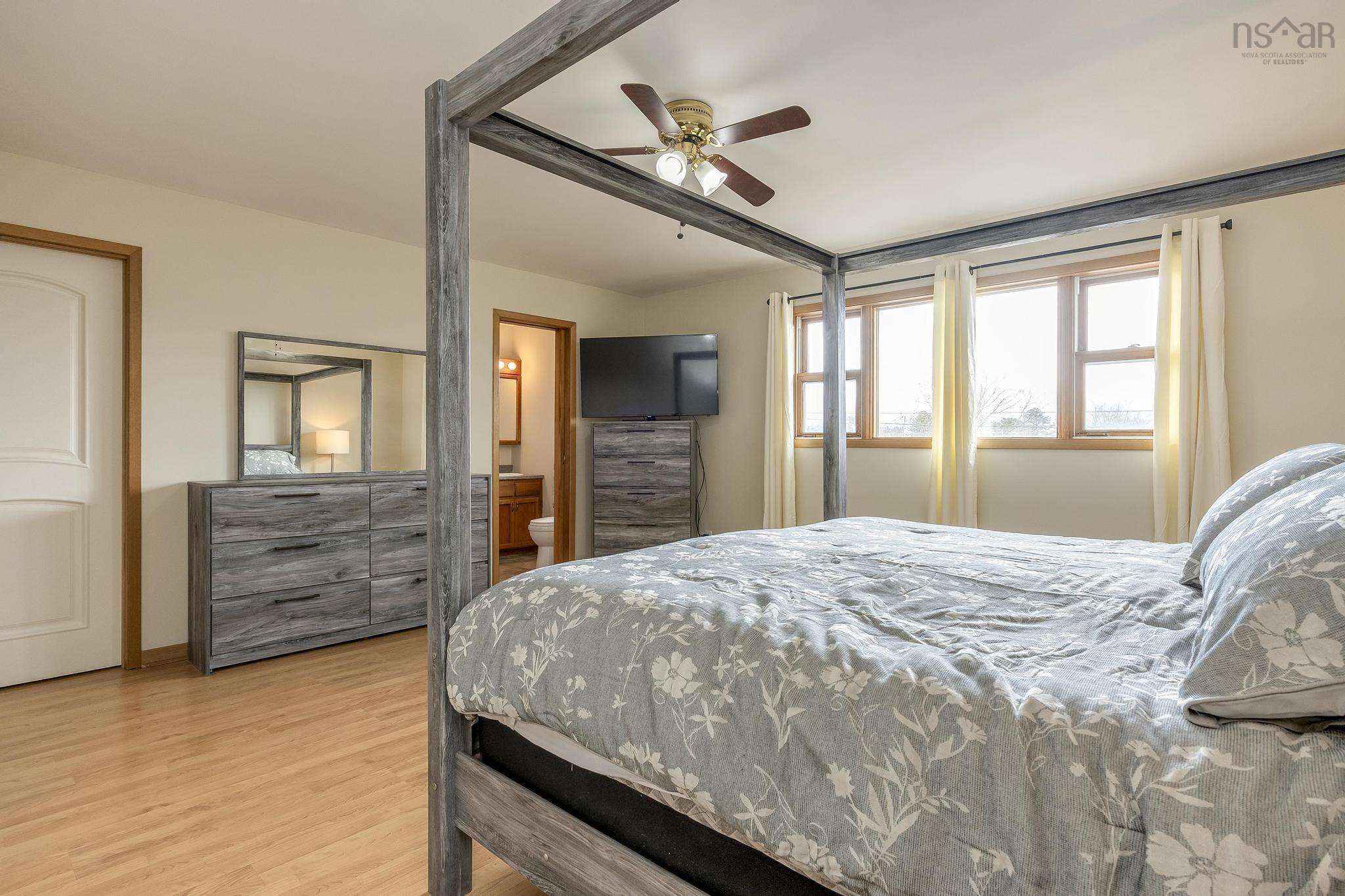 $535,000.00: 564 McClair Avenue, Greenwood