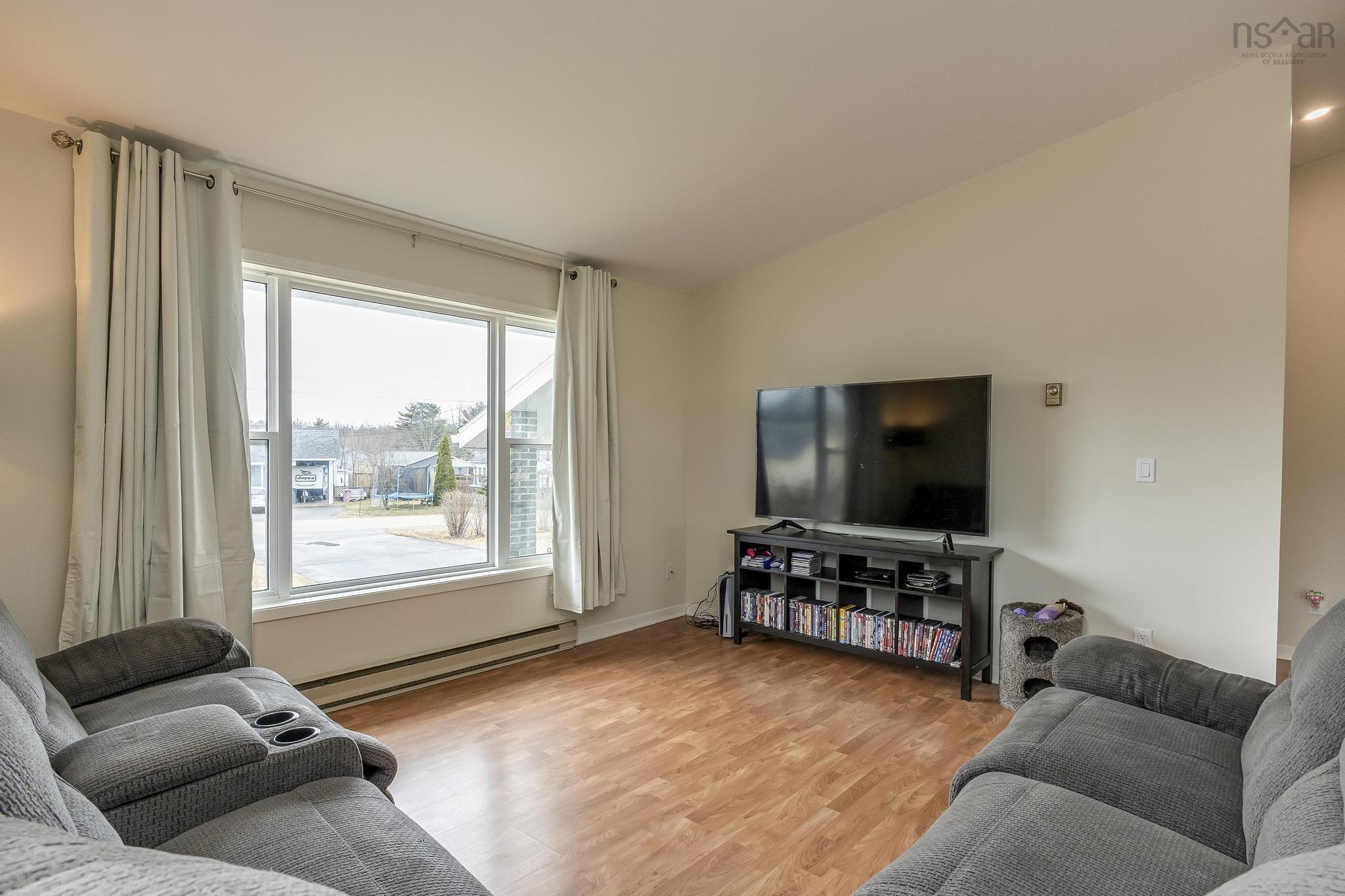 $535,000.00: 564 McClair Avenue, Greenwood