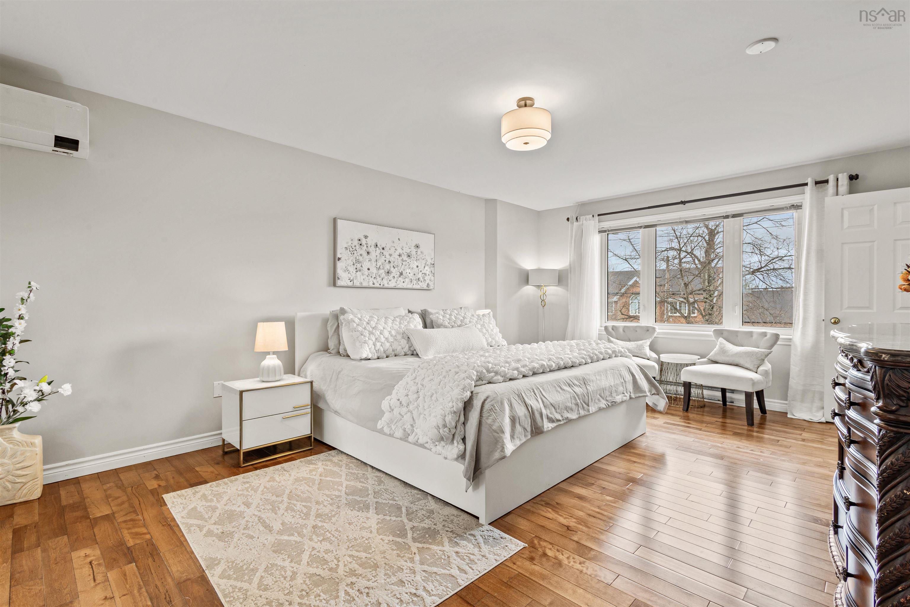 $1,125,000.00: 11 Stockleigh Place, Halifax