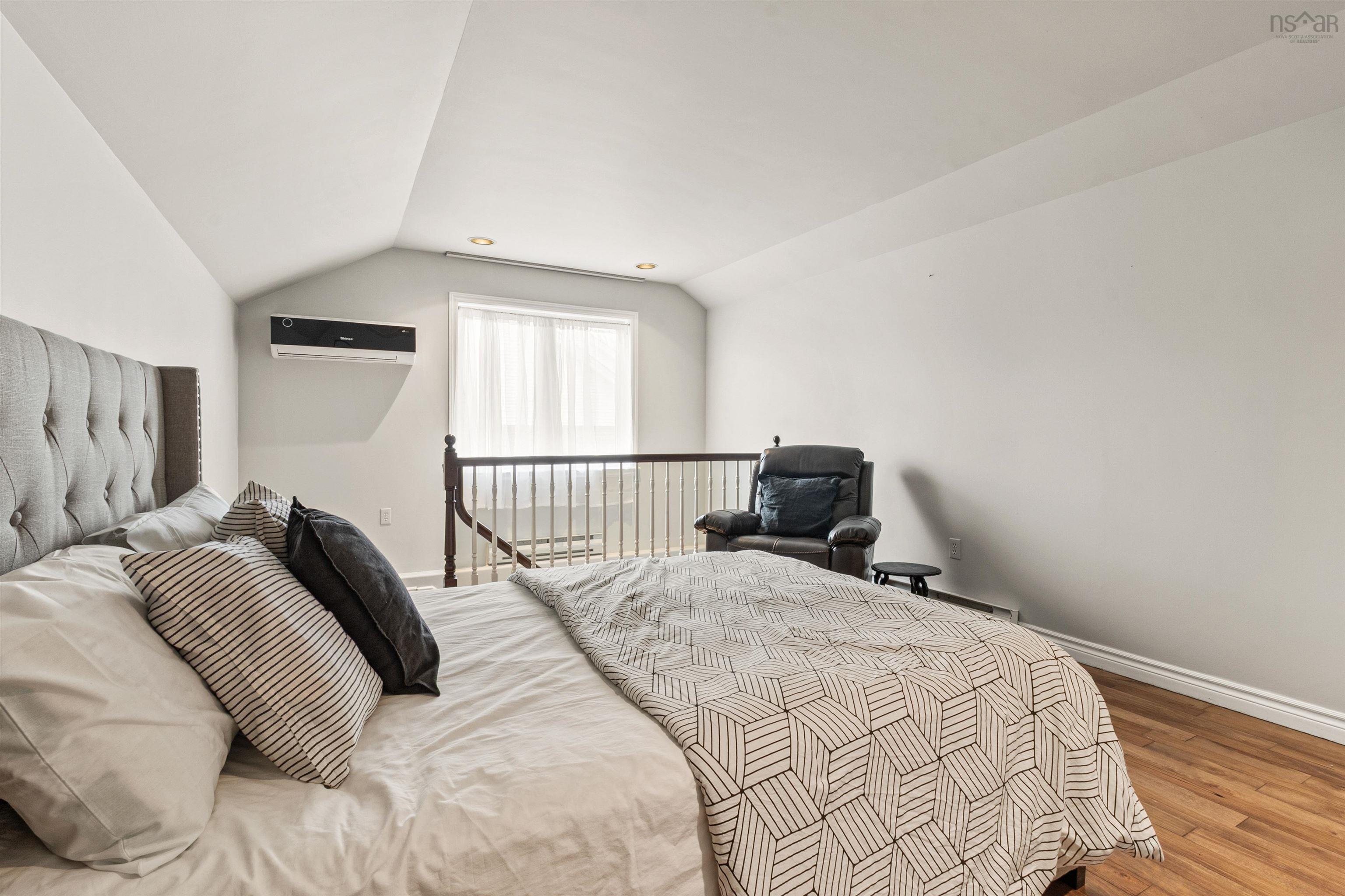 $1,125,000.00: 11 Stockleigh Place, Halifax