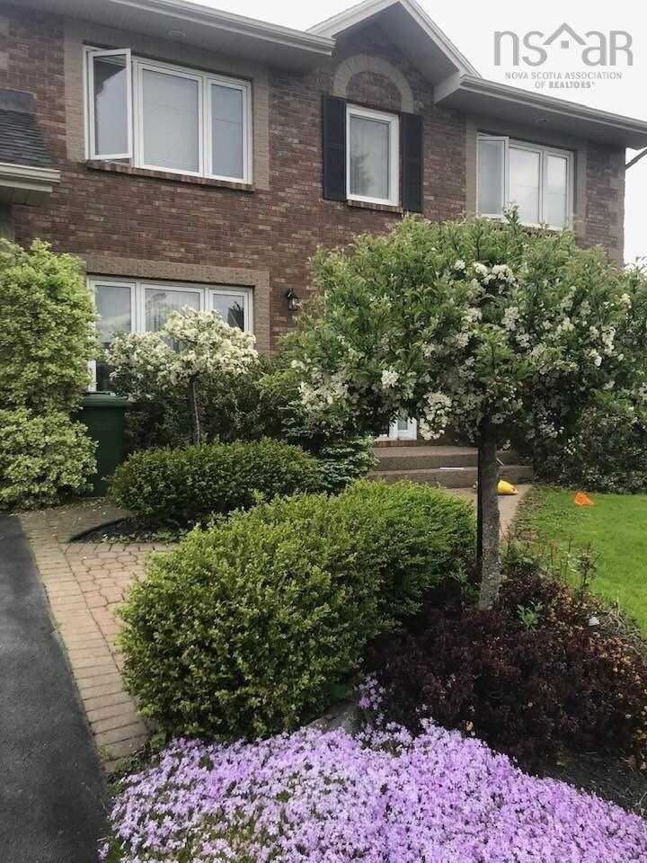 $1,125,000.00: 11 Stockleigh Place, Halifax