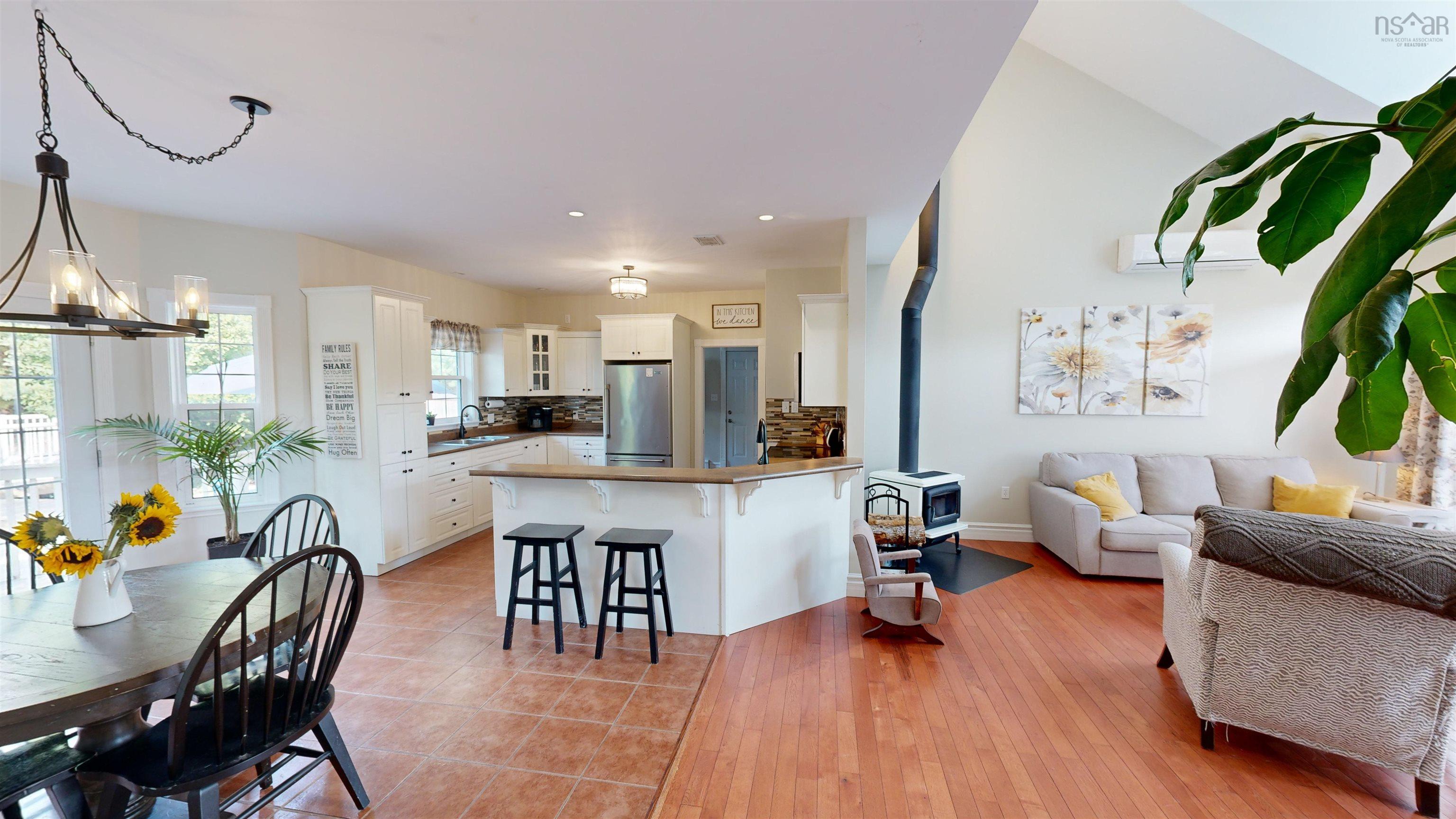 $599,900.00: 31 Cameron Drive, Melvern Square