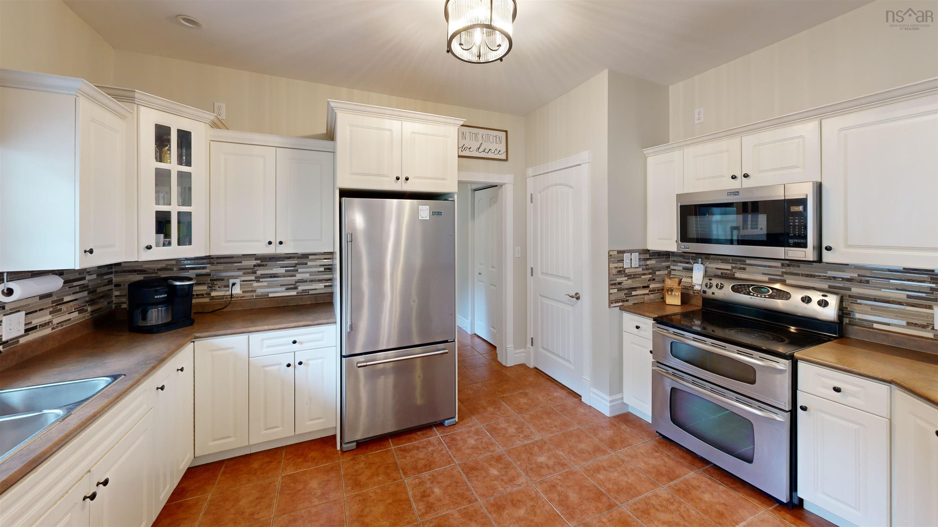 $599,900.00: 31 Cameron Drive, Melvern Square