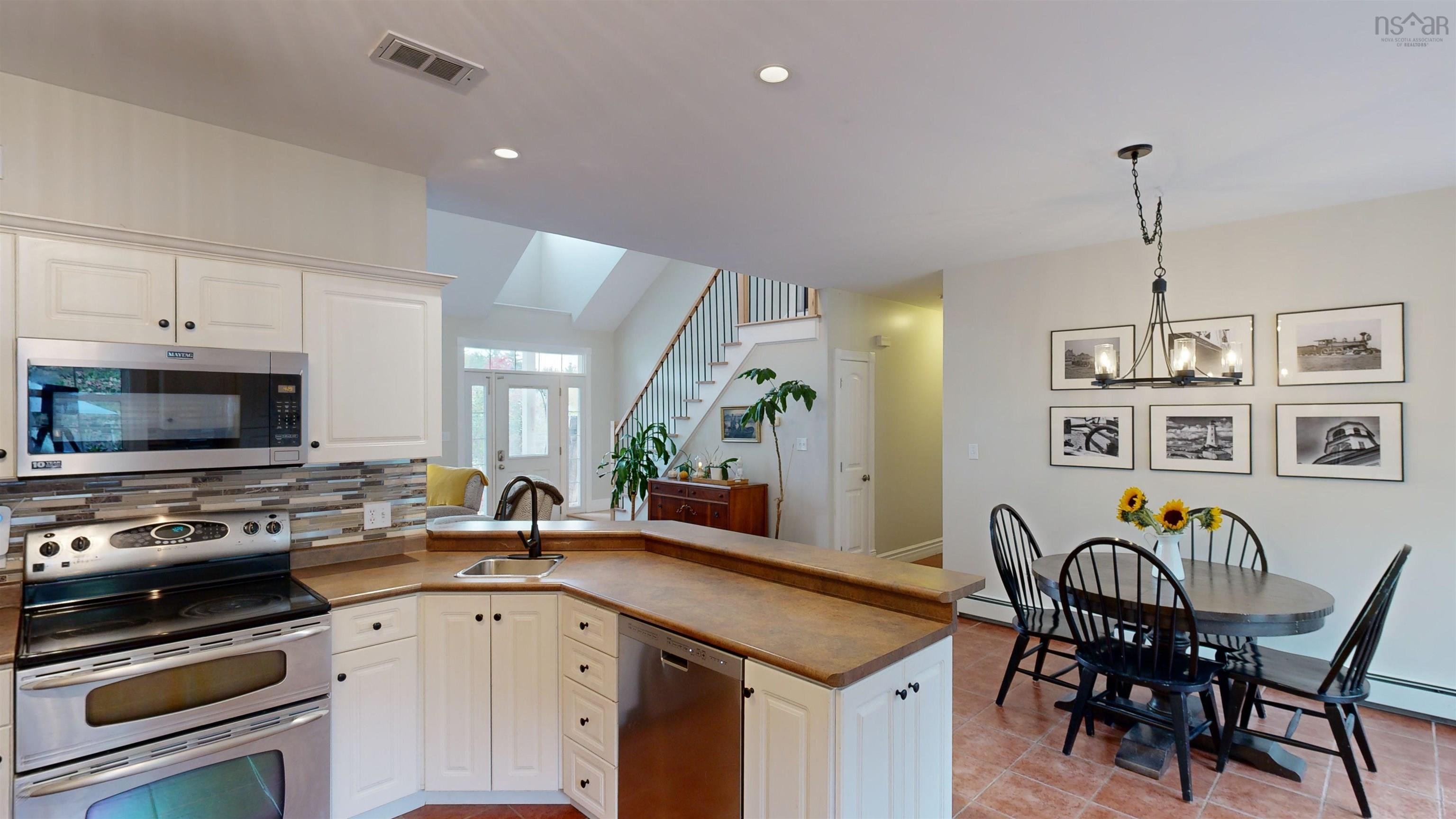 $599,900.00: 31 Cameron Drive, Melvern Square