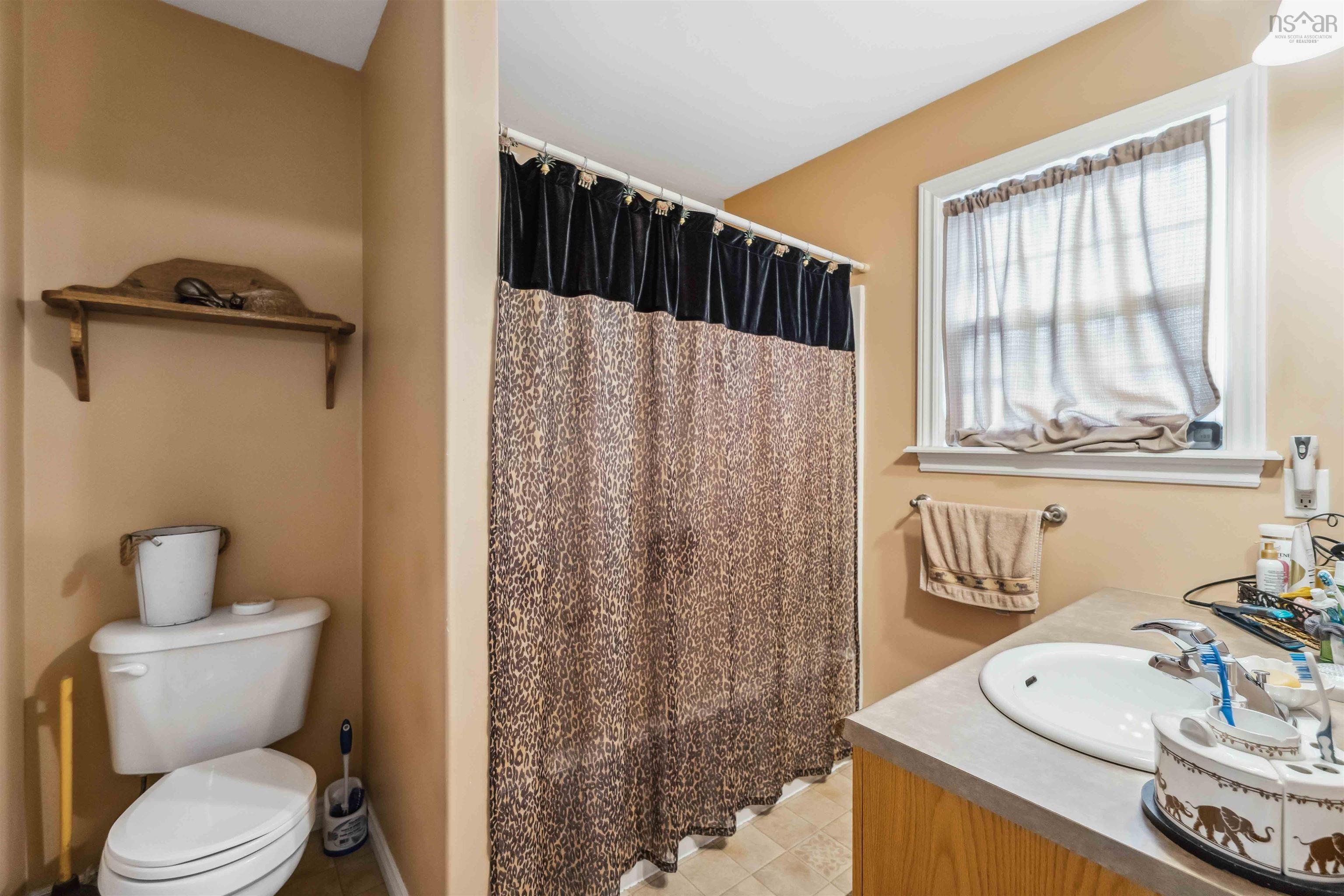 $319,000.00: 59 Burgess Crescent, Windsor