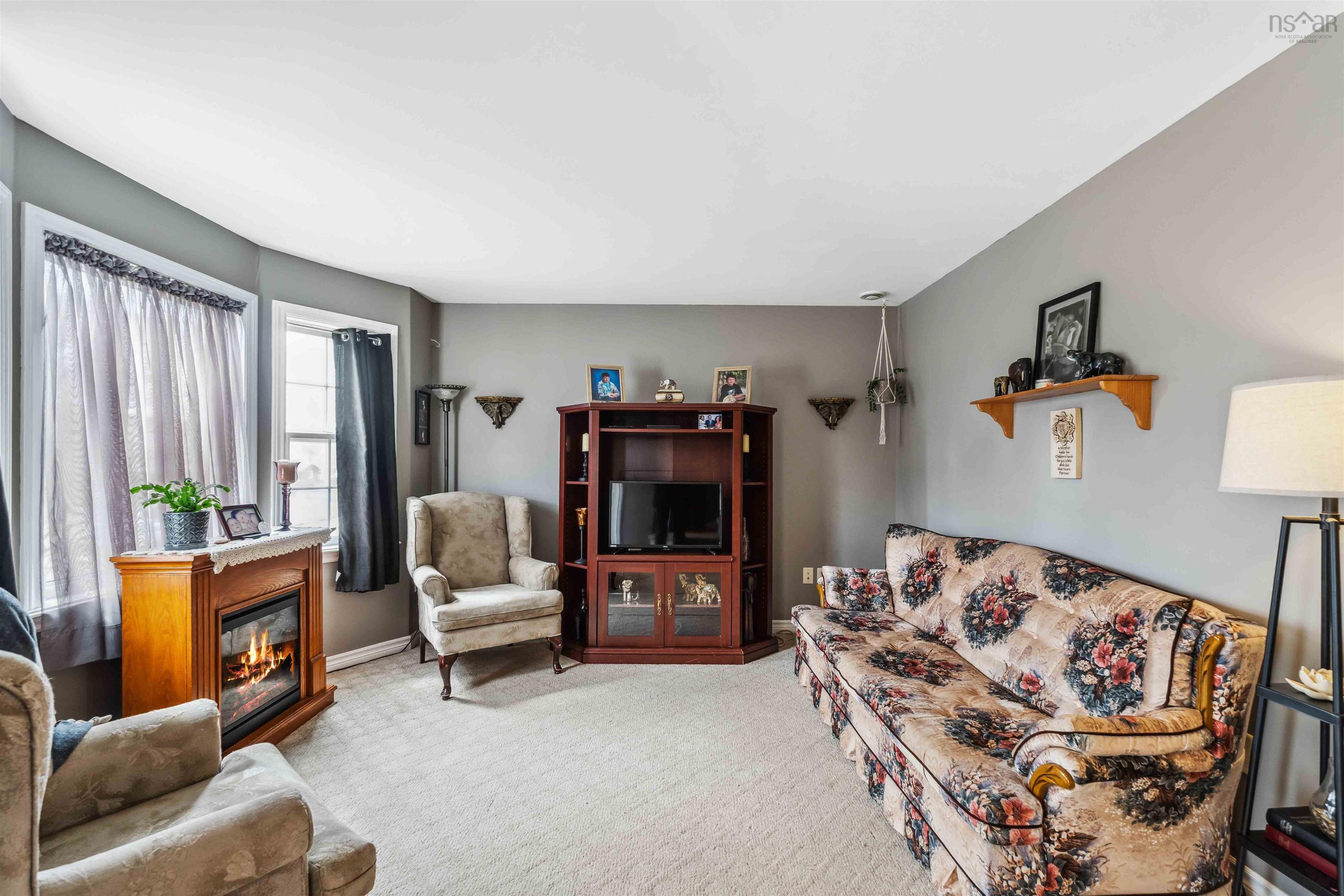 $319,000.00: 59 Burgess Crescent, Windsor