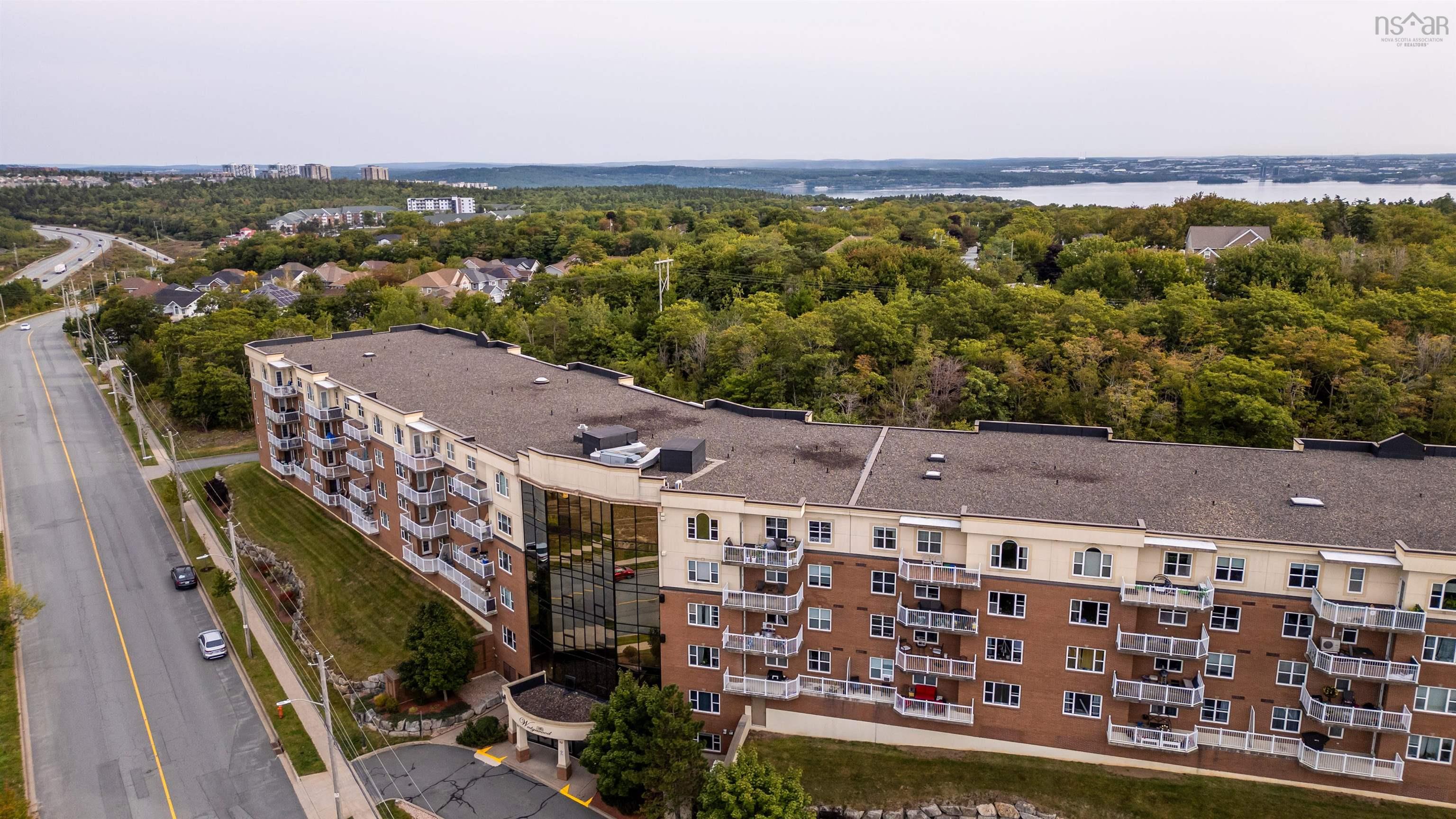 203 767 Parkland Drive 