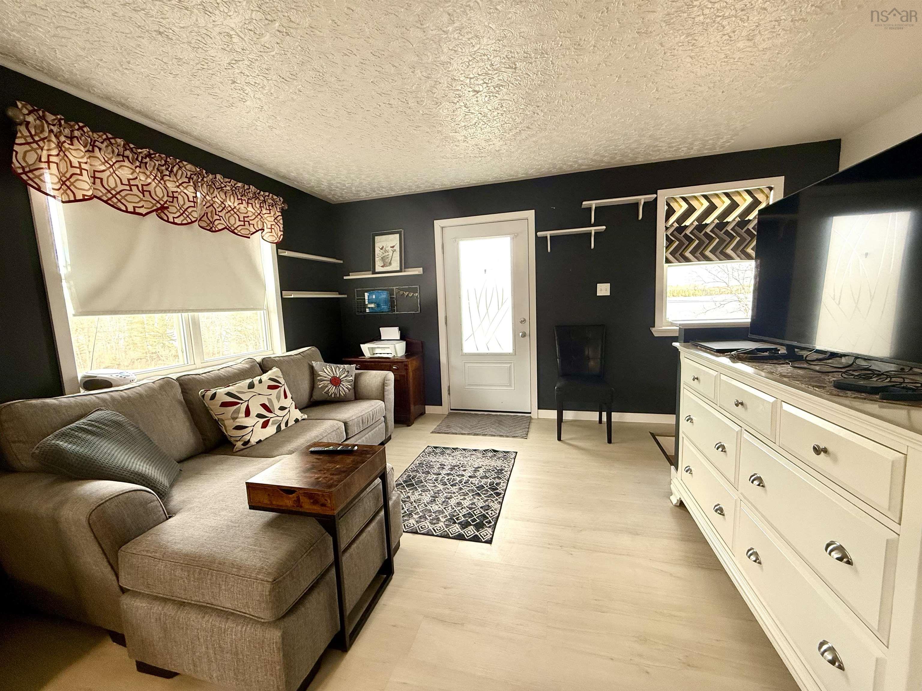 $329,900.00: 238 MacMaster Road, Gaspereaux Lake