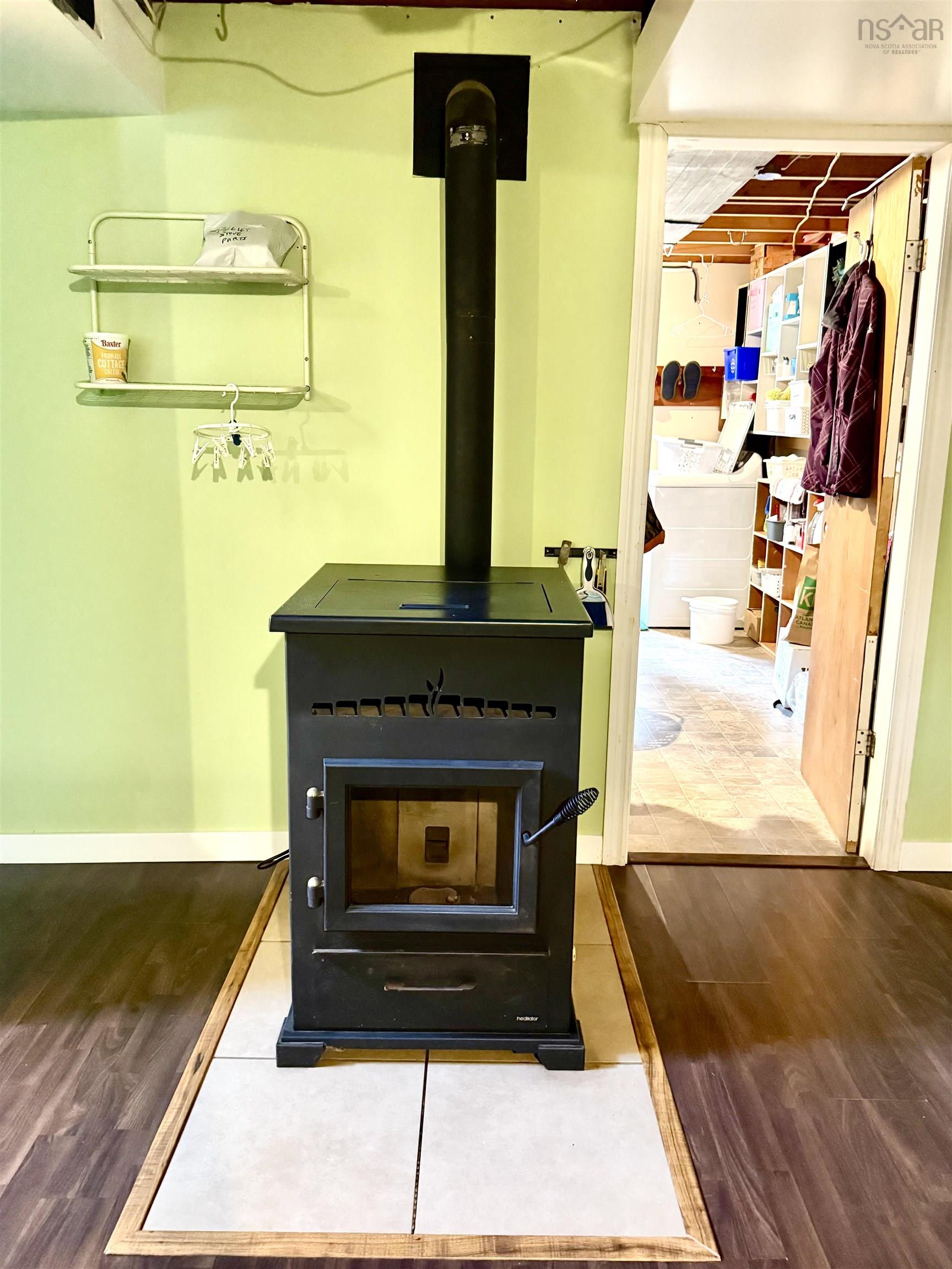 $329,900.00: 238 MacMaster Road, Gaspereaux Lake