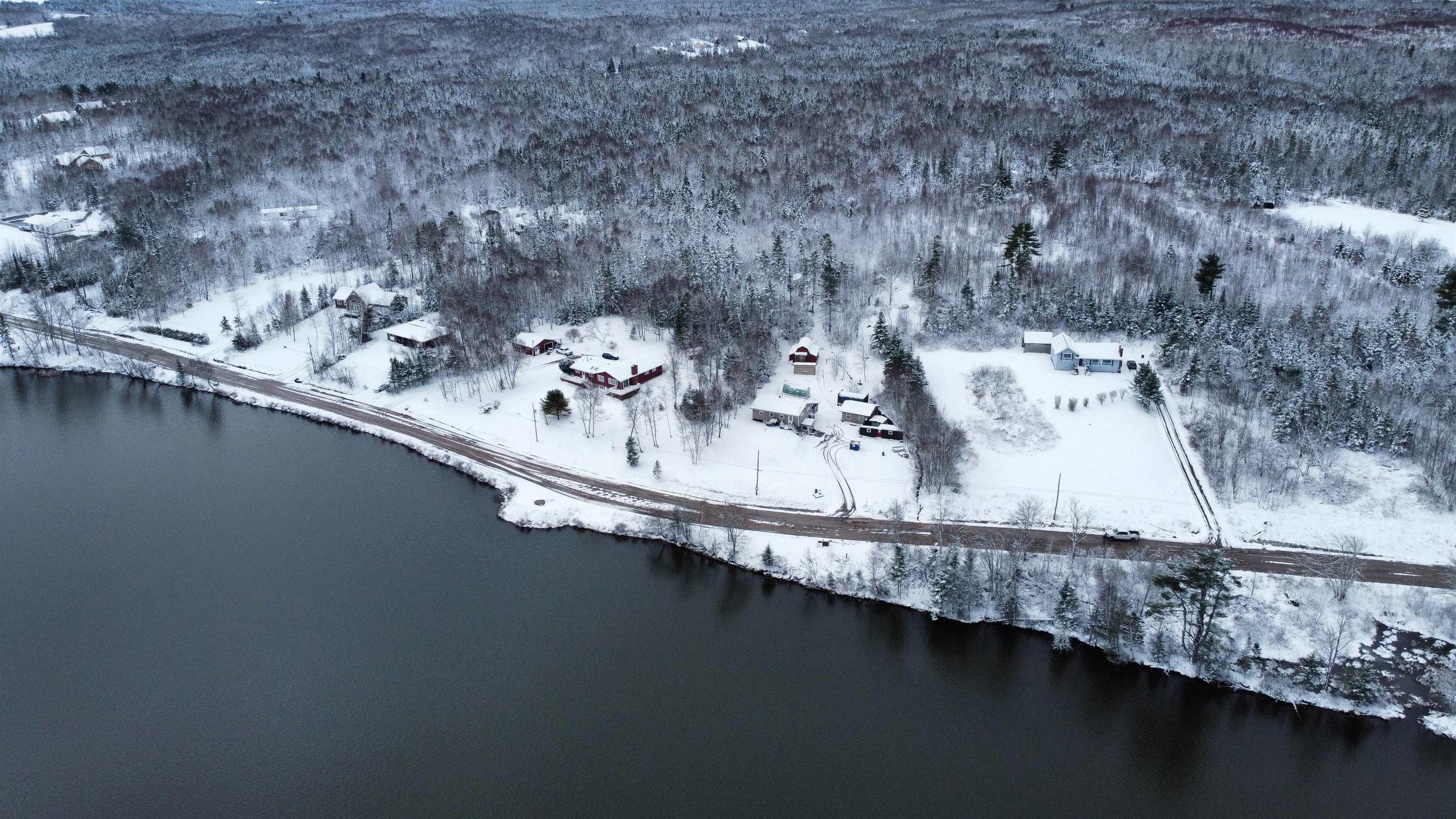 $329,900.00: 238 MacMaster Road, Gaspereaux Lake