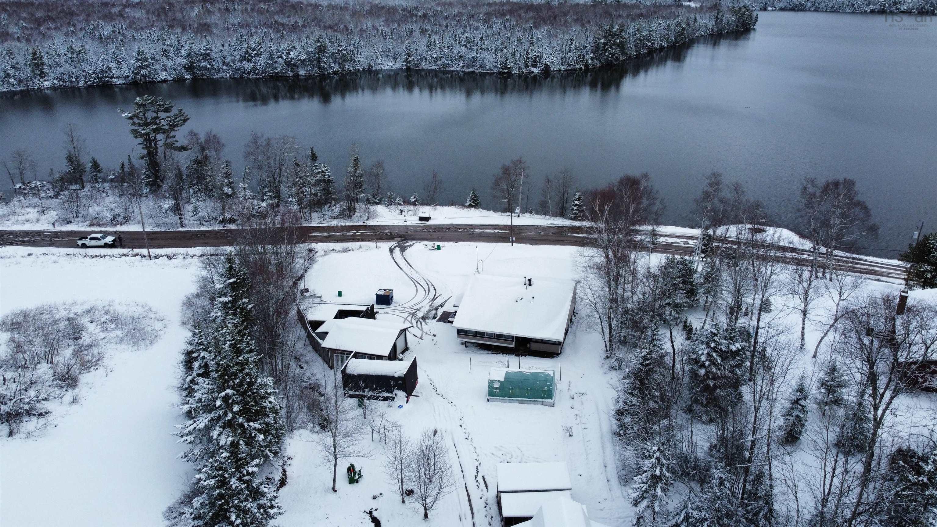 $329,900.00: 238 MacMaster Road, Gaspereaux Lake