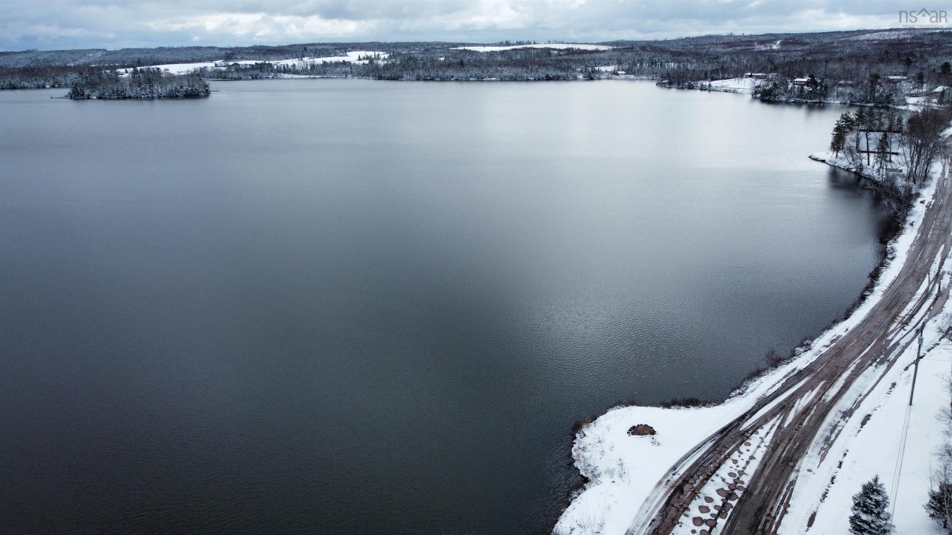 $329,900.00: 238 MacMaster Road, Gaspereaux Lake