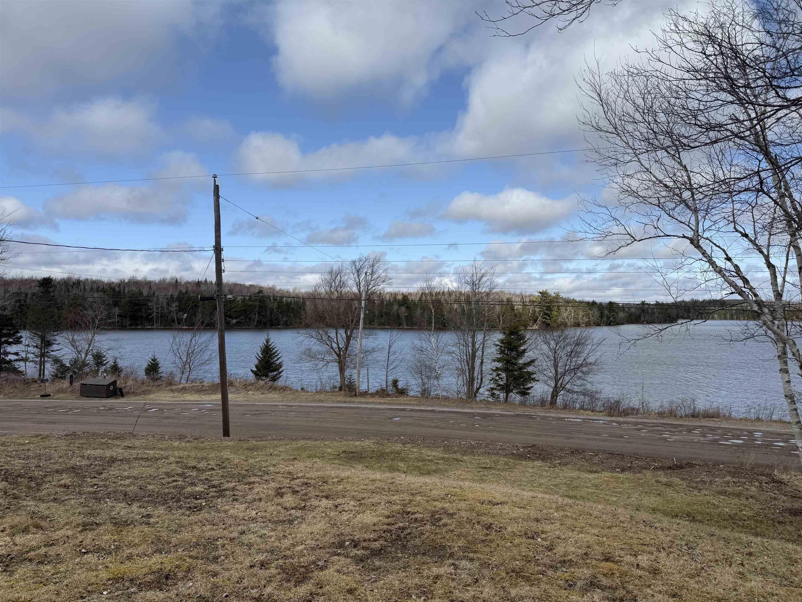 $329,900.00: 238 MacMaster Road, Gaspereaux Lake