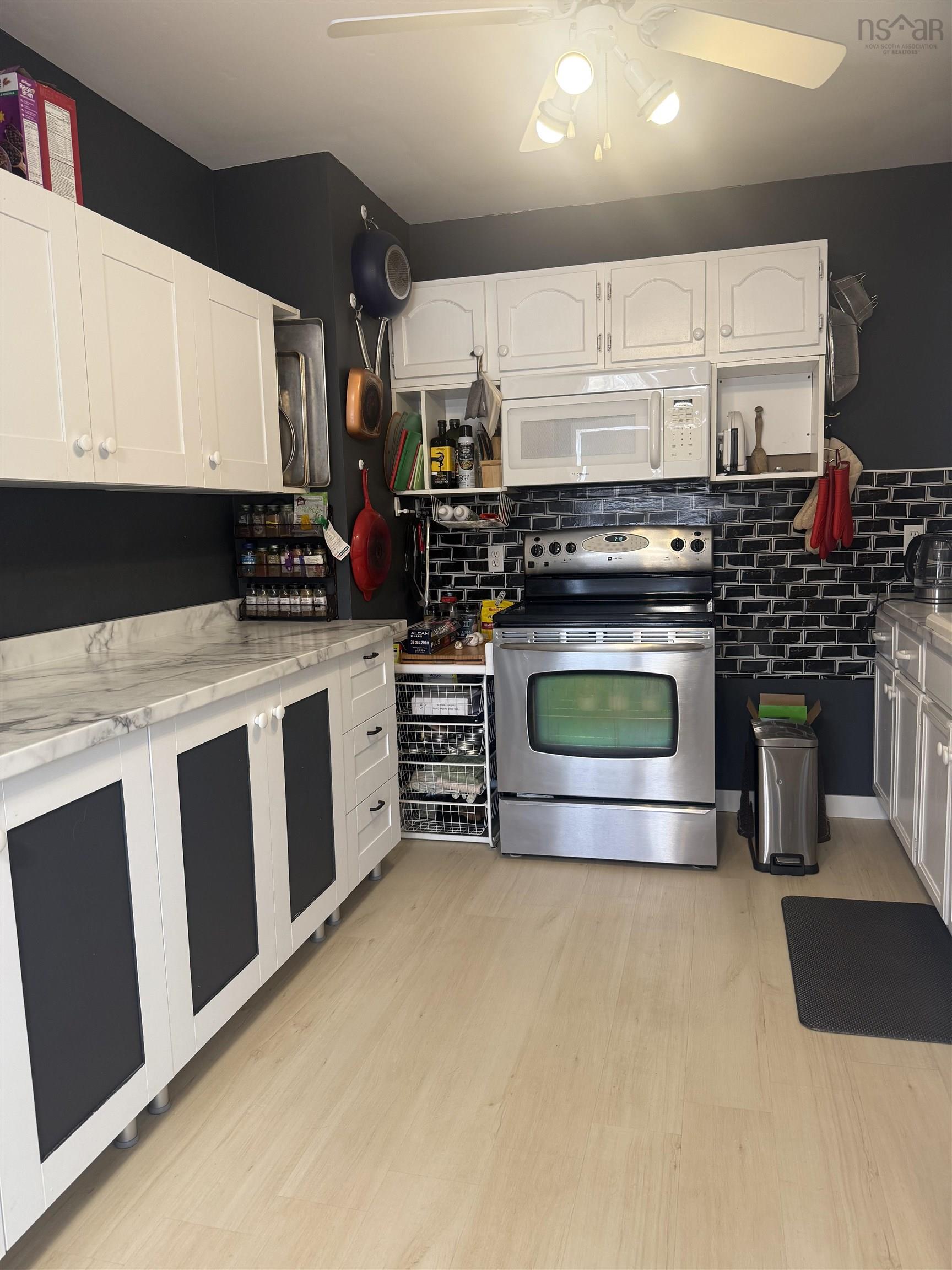 $329,900.00: 238 MacMaster Road, Gaspereaux Lake