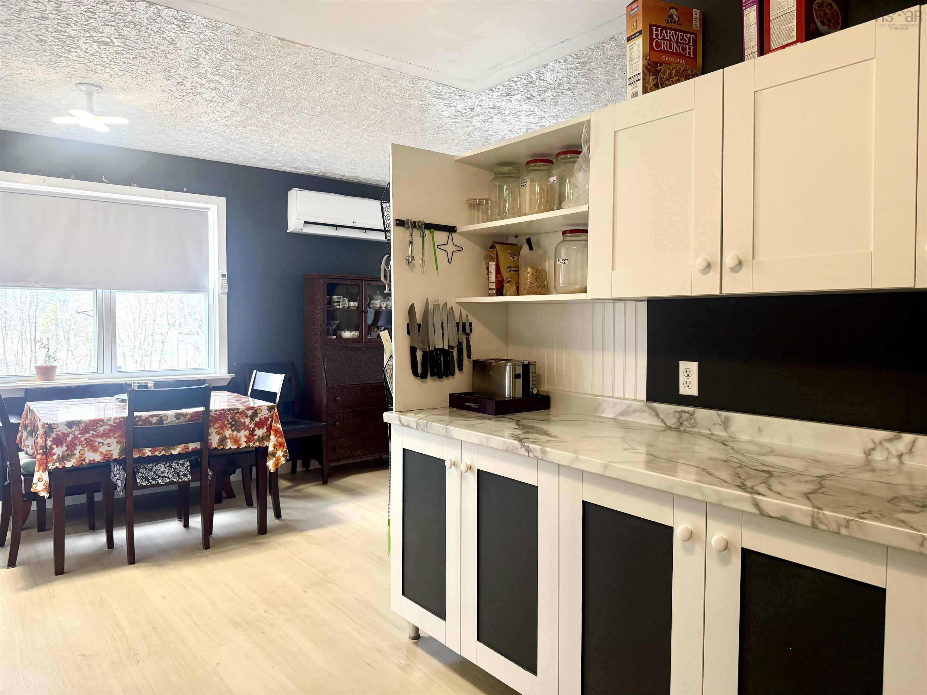 $329,900.00: 238 MacMaster Road, Gaspereaux Lake