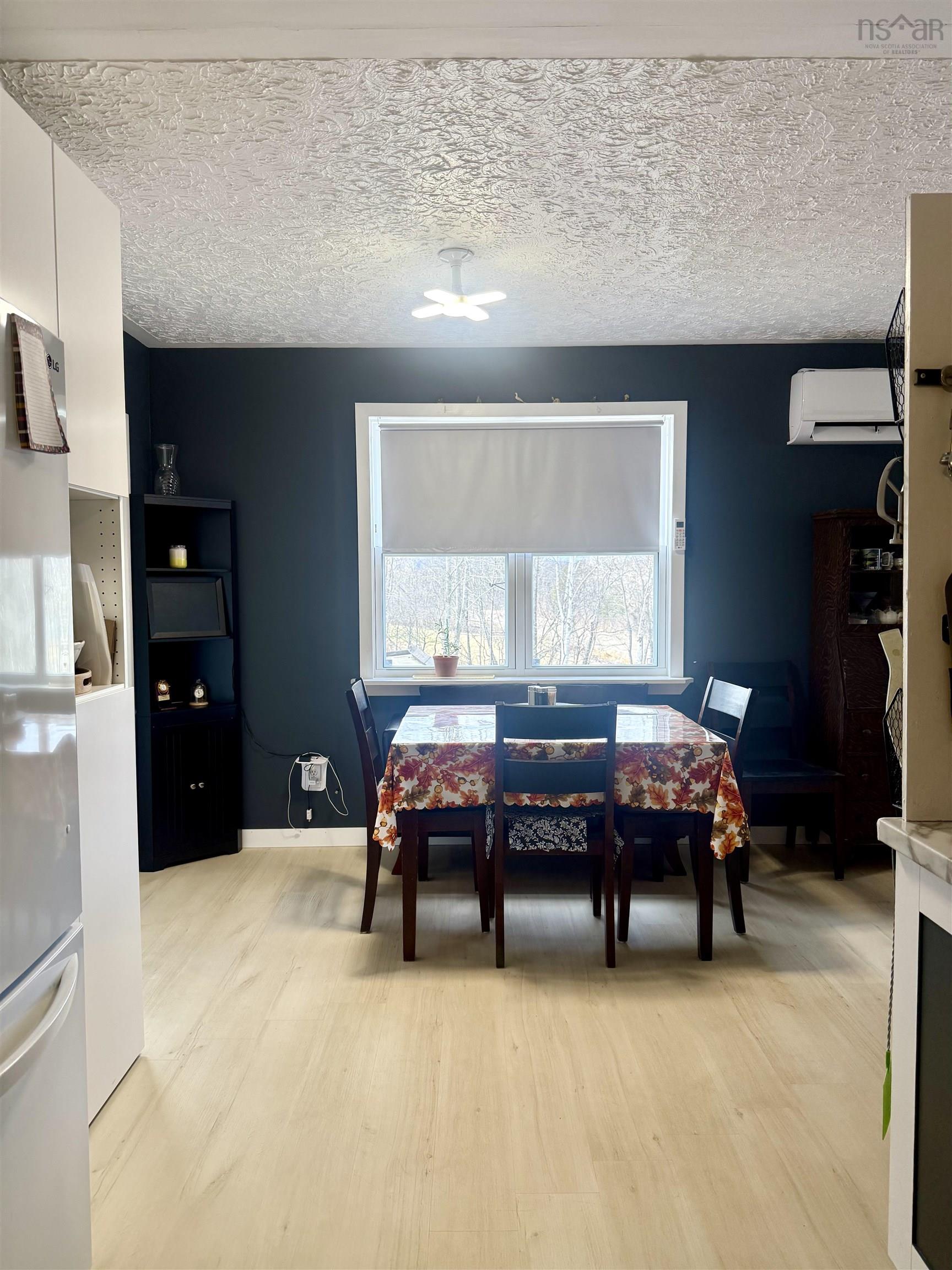 $329,900.00: 238 MacMaster Road, Gaspereaux Lake