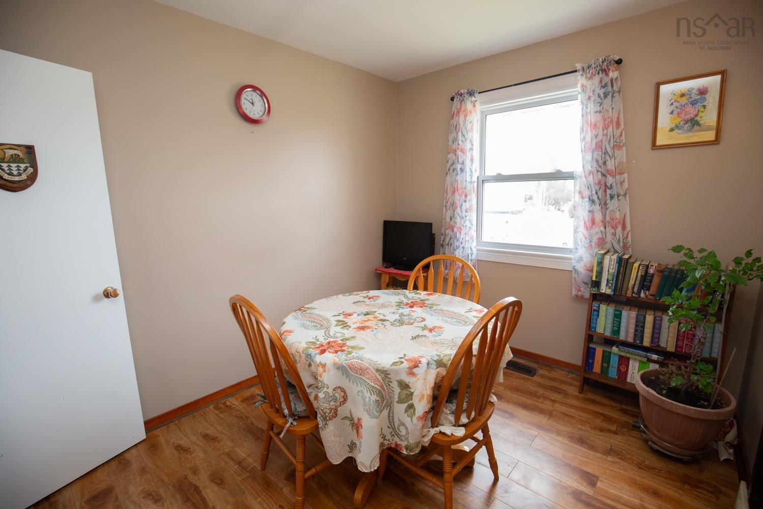 $335,000.00: 14 GLENDALE Drive, North River