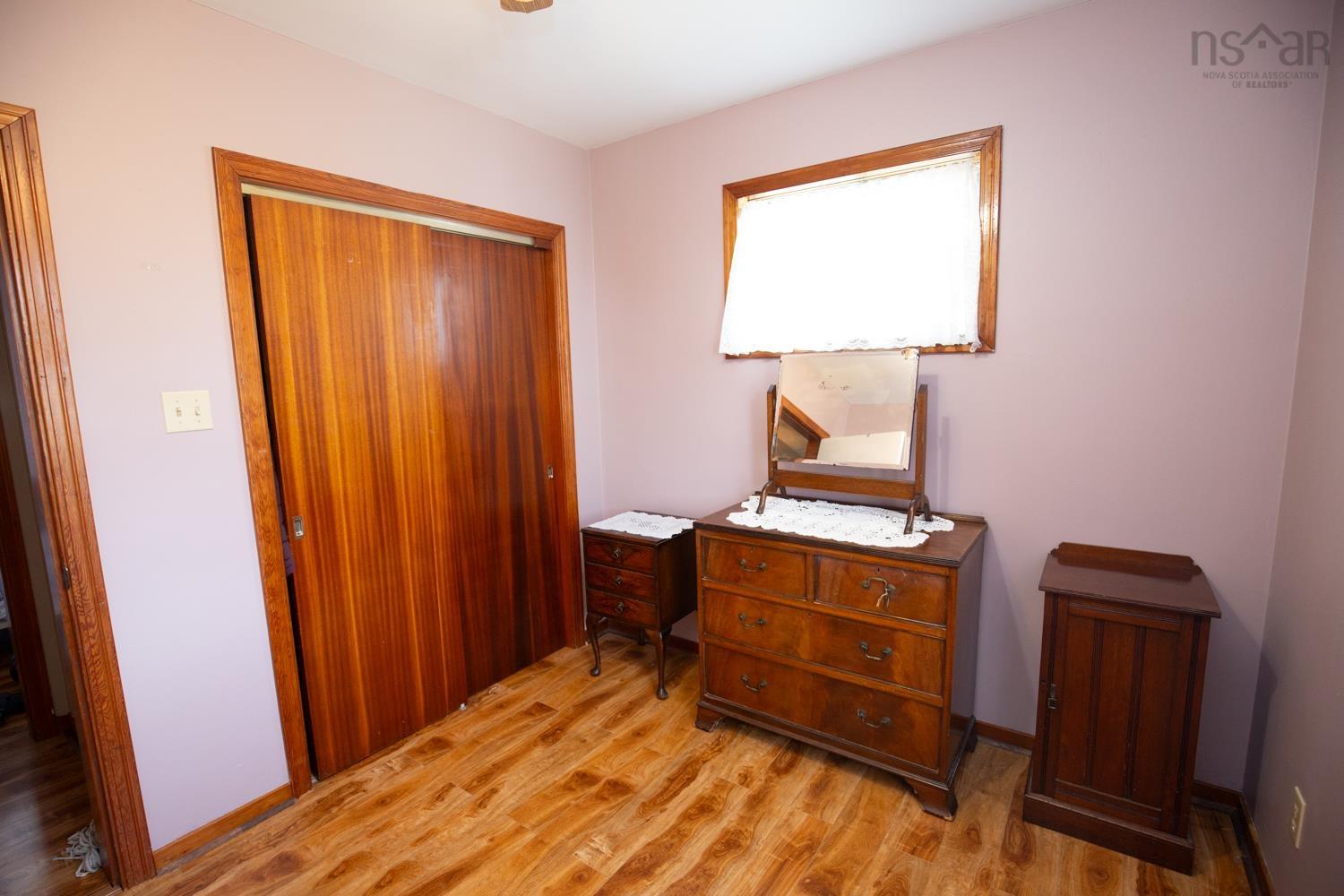 $335,000.00: 14 GLENDALE Drive, North River