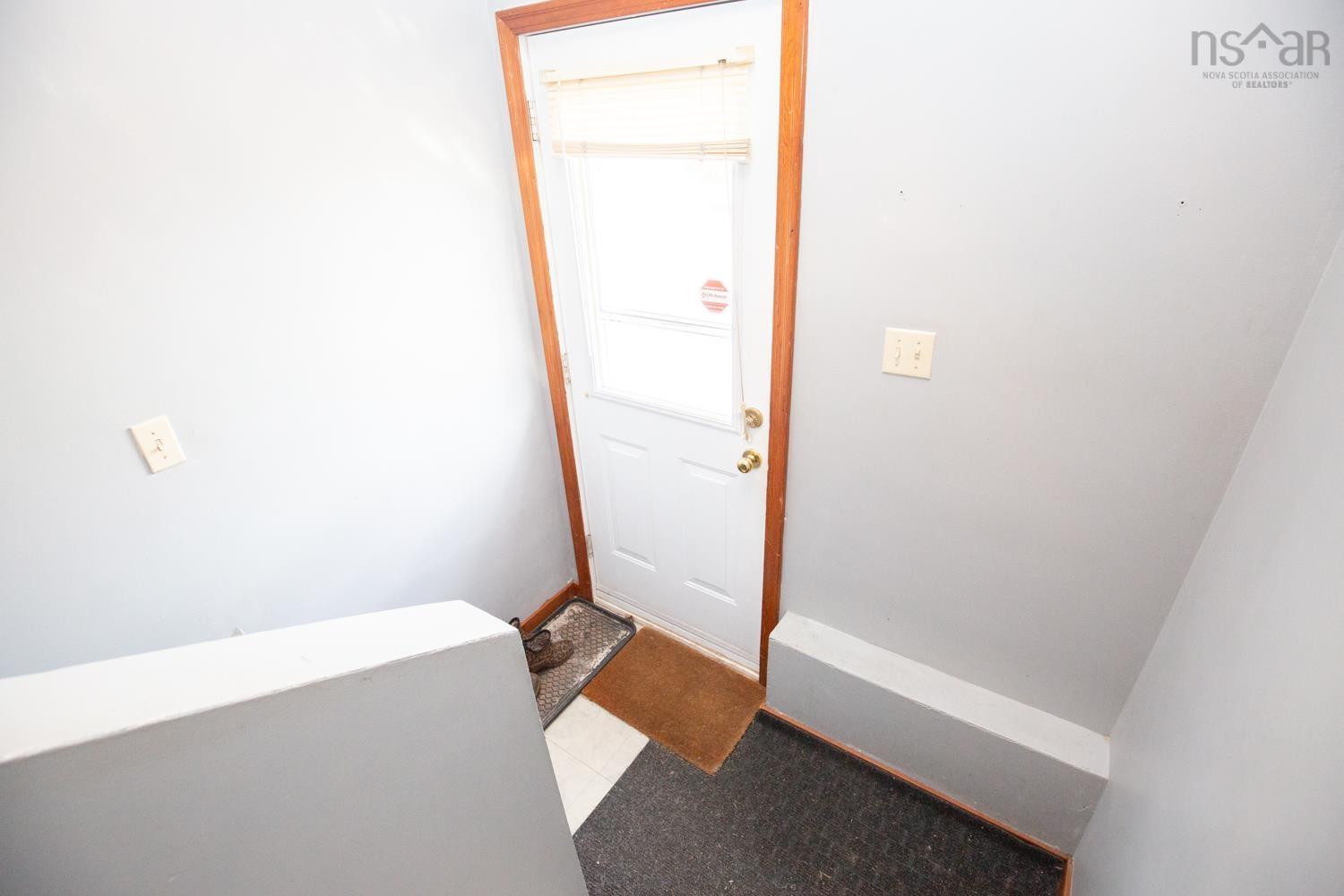 $335,000.00: 14 GLENDALE Drive, North River