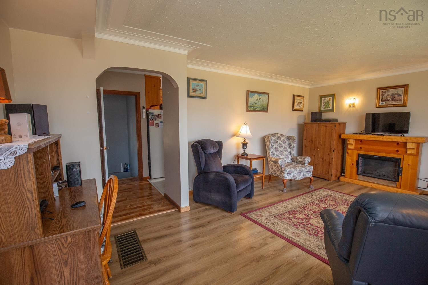 $335,000.00: 14 GLENDALE Drive, North River