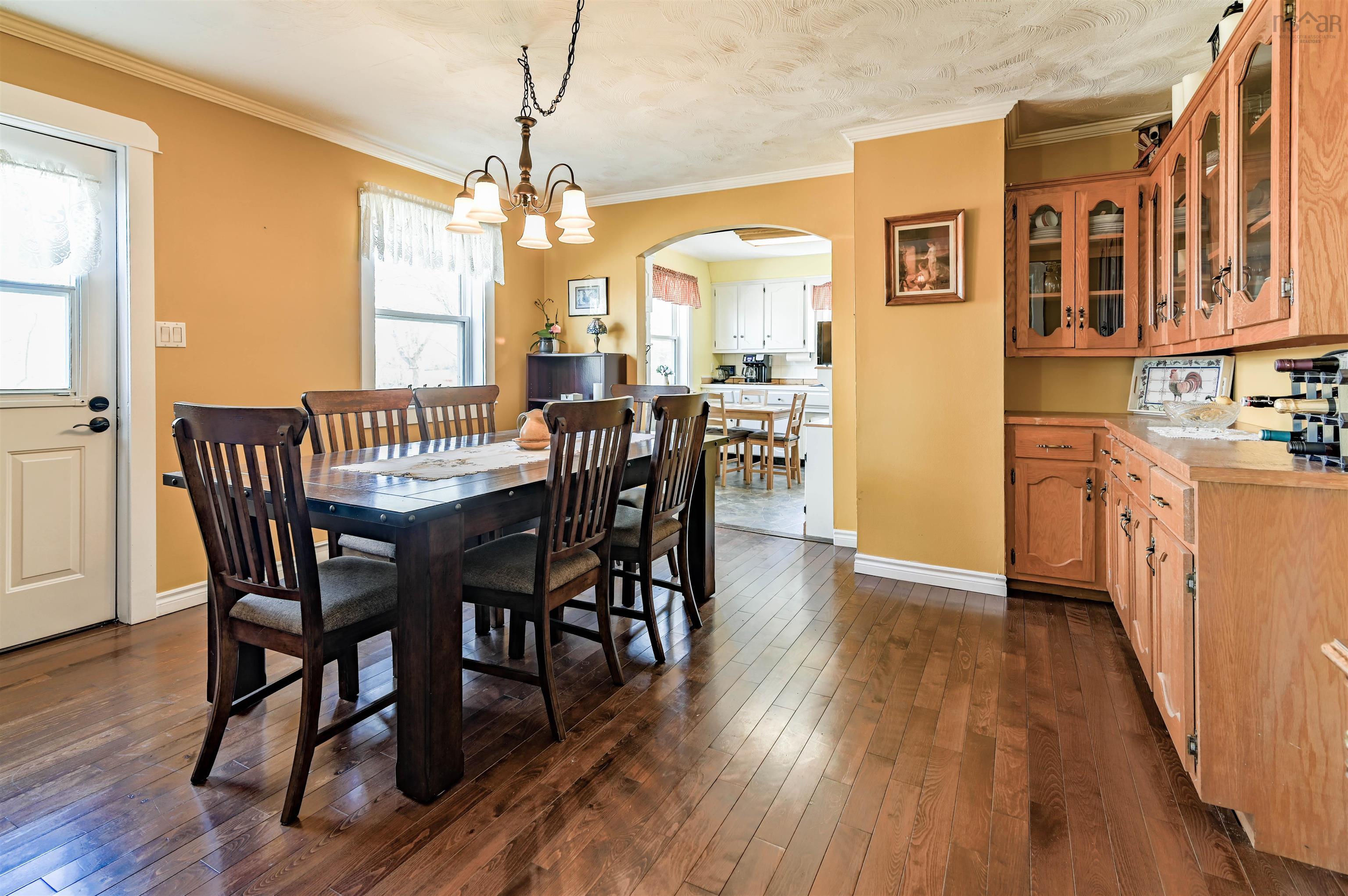 $324,900.00: 1025 Hamilton Road, Harbourville