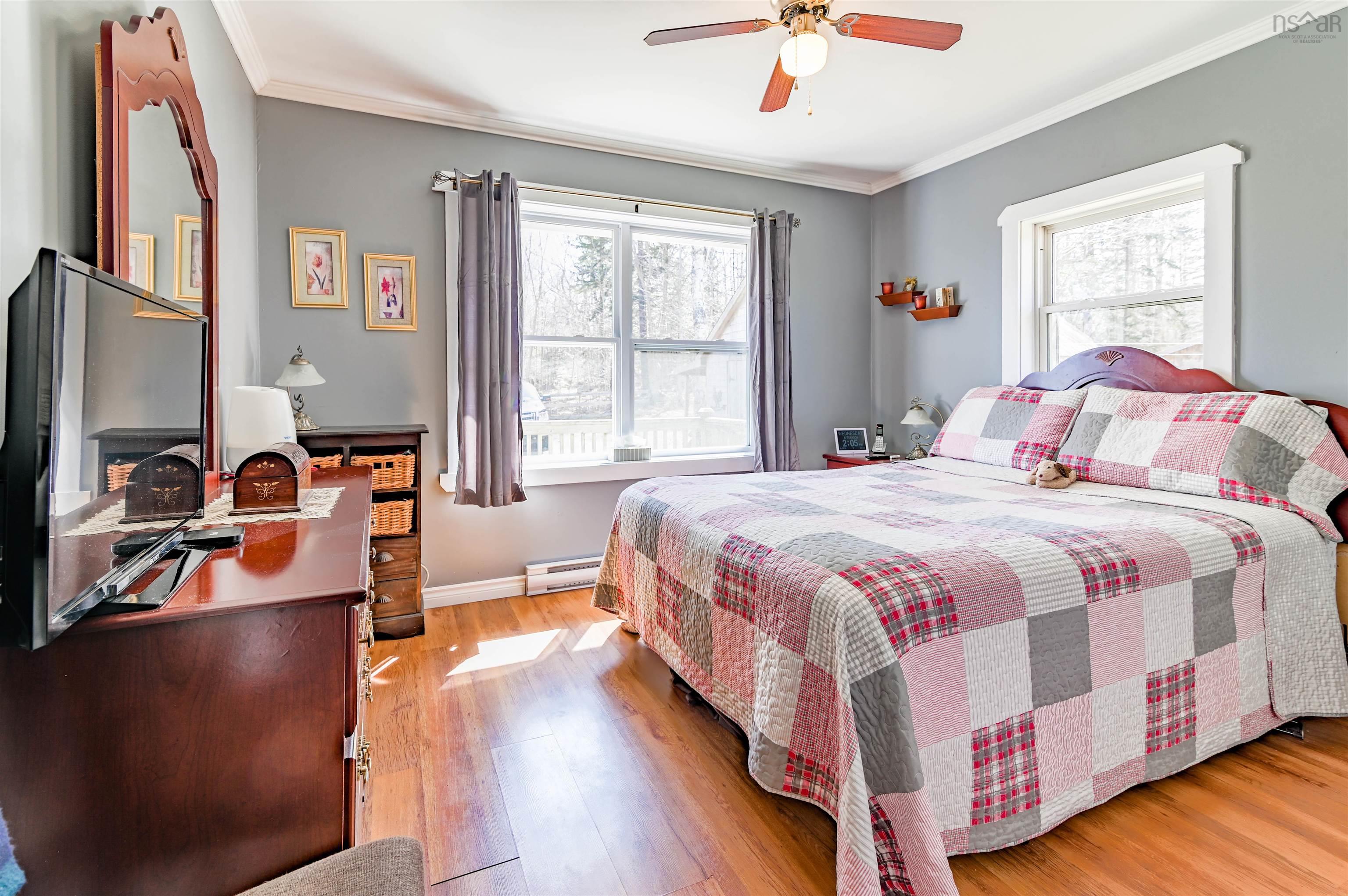 $324,900.00: 1025 Hamilton Road, Harbourville