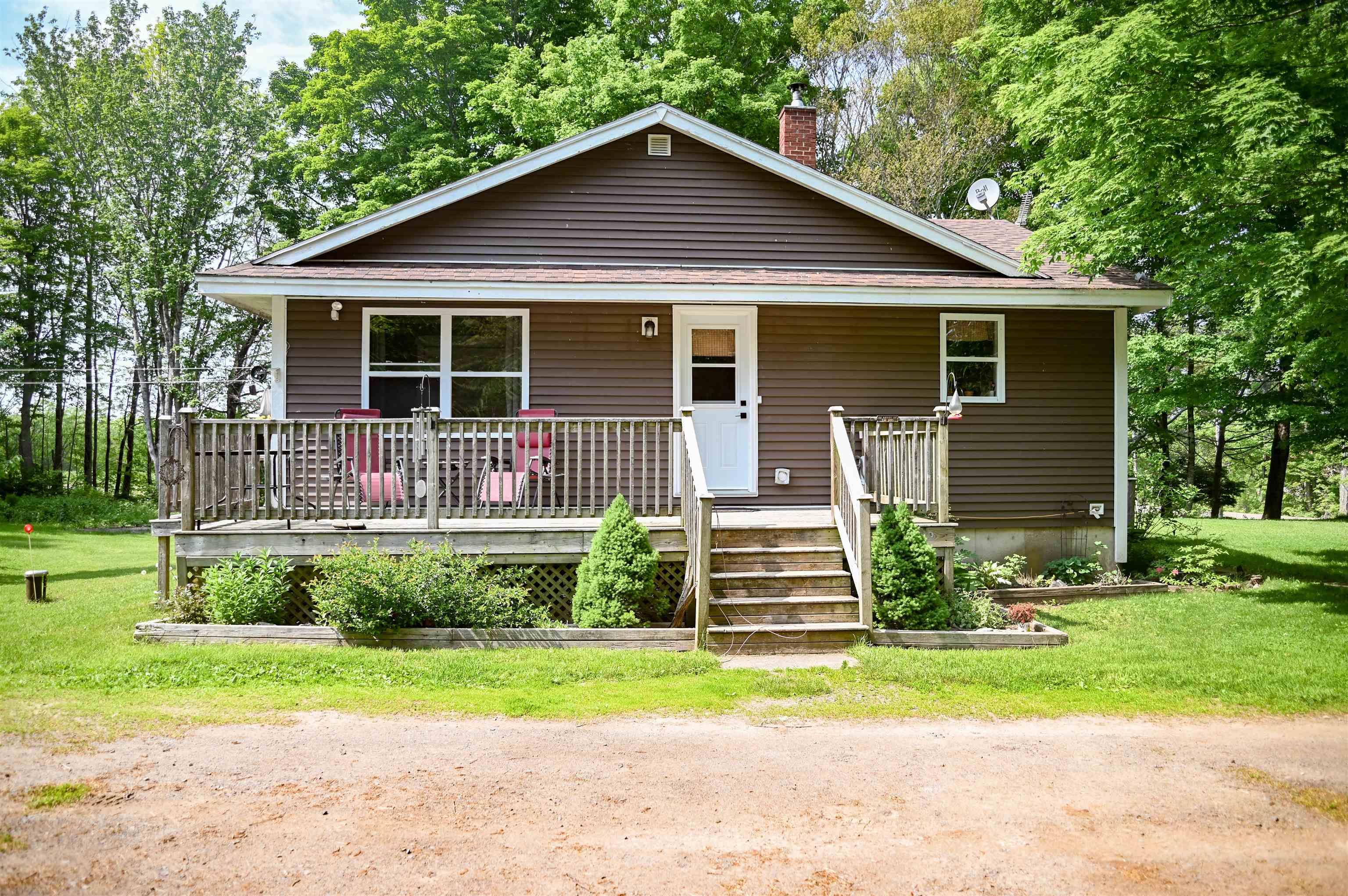 $324,900.00: 1025 Hamilton Road, Harbourville