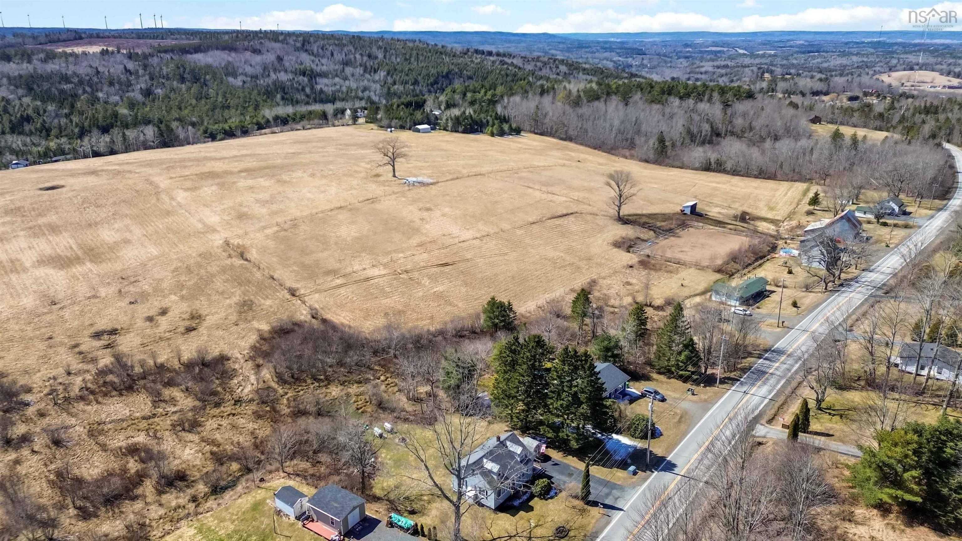 $349,900.00: 6820 Highway 1 Highway, Ardoise