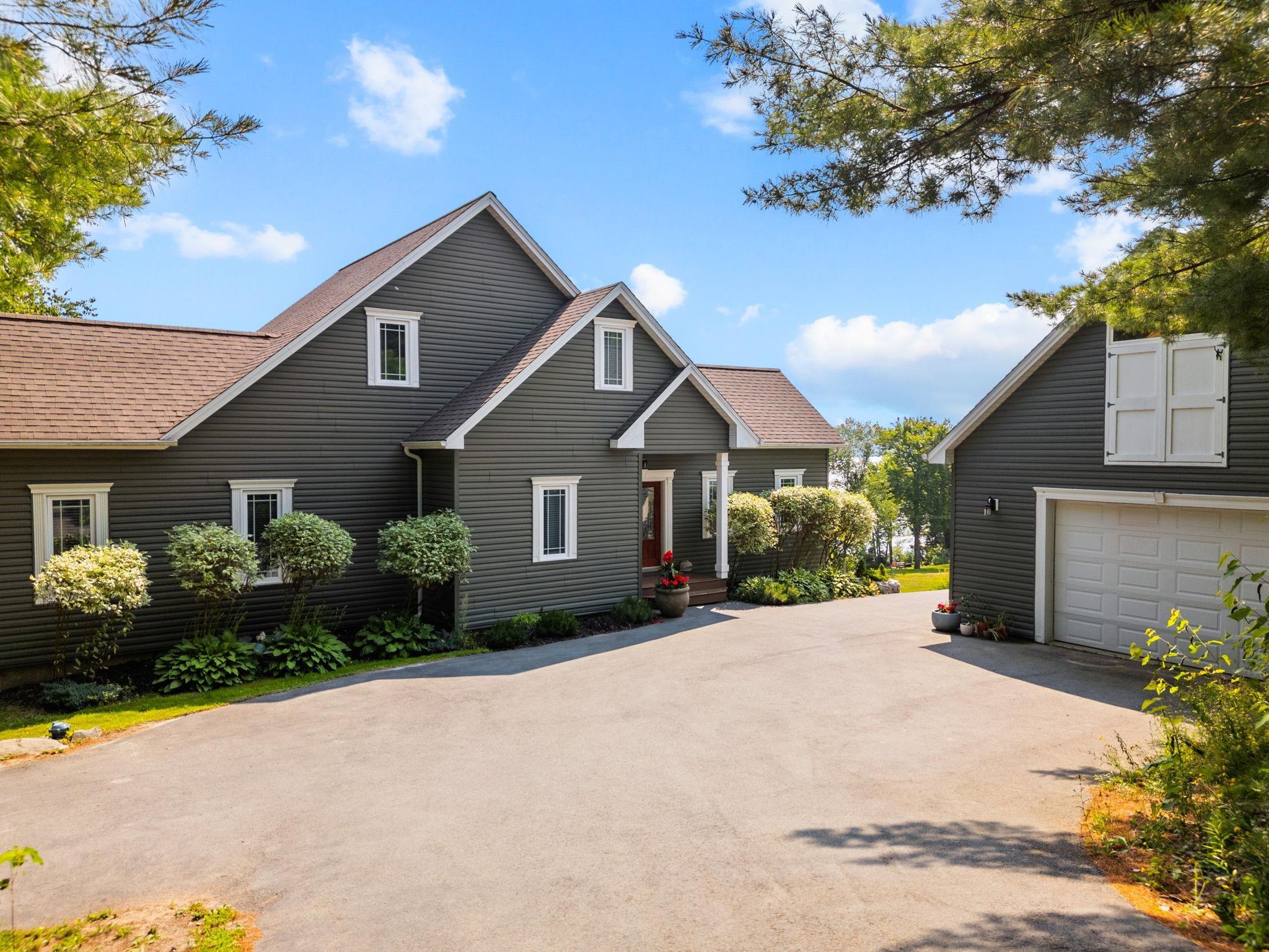 $999,900.00: 45 Nadine Drive, Porters Lake