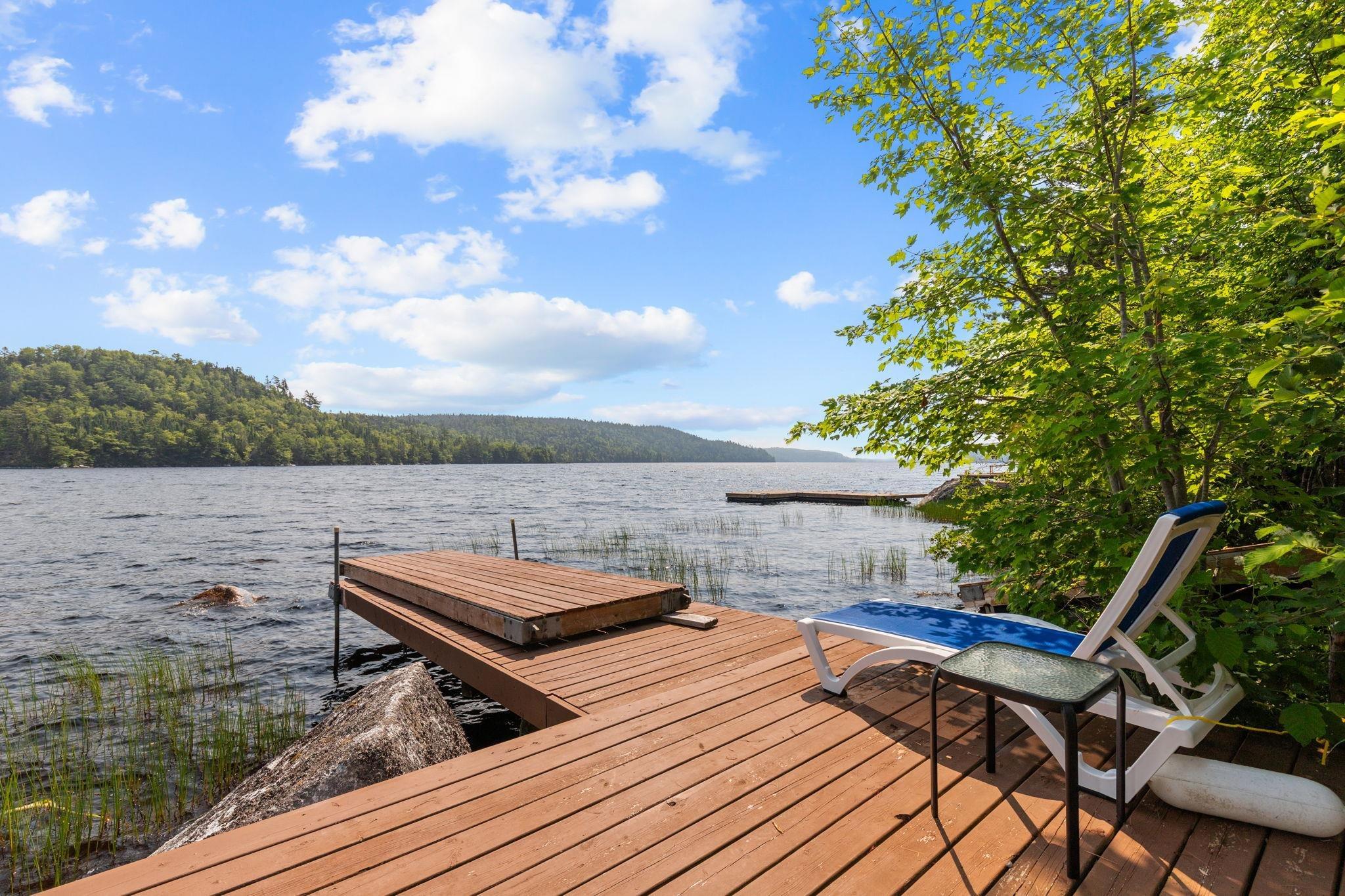 $999,900.00: 45 Nadine Drive, Porters Lake