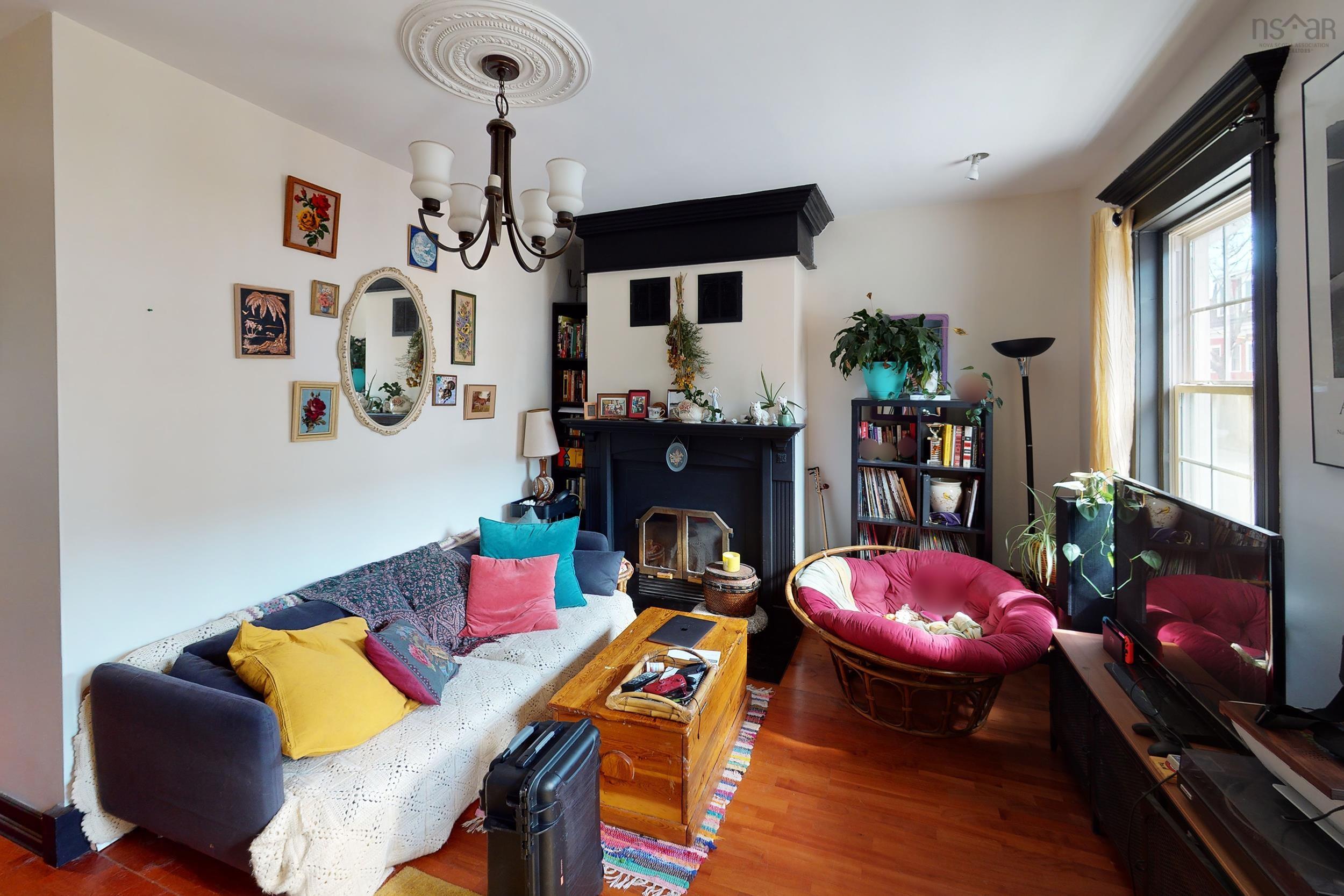 2355 Creighton Street 
