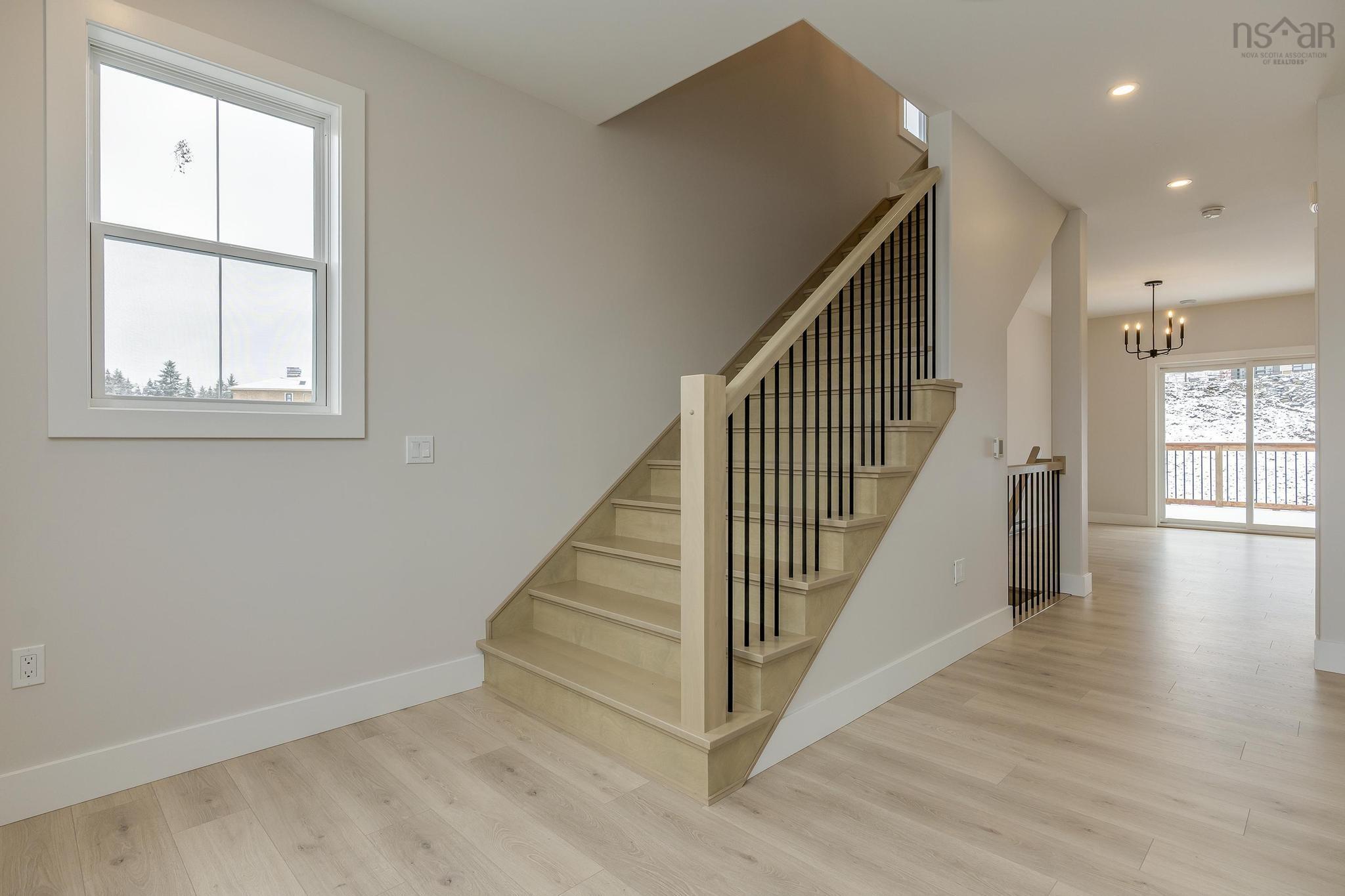 $699,900.00: PC-9 34 Pearlgarden Close, Dartmouth