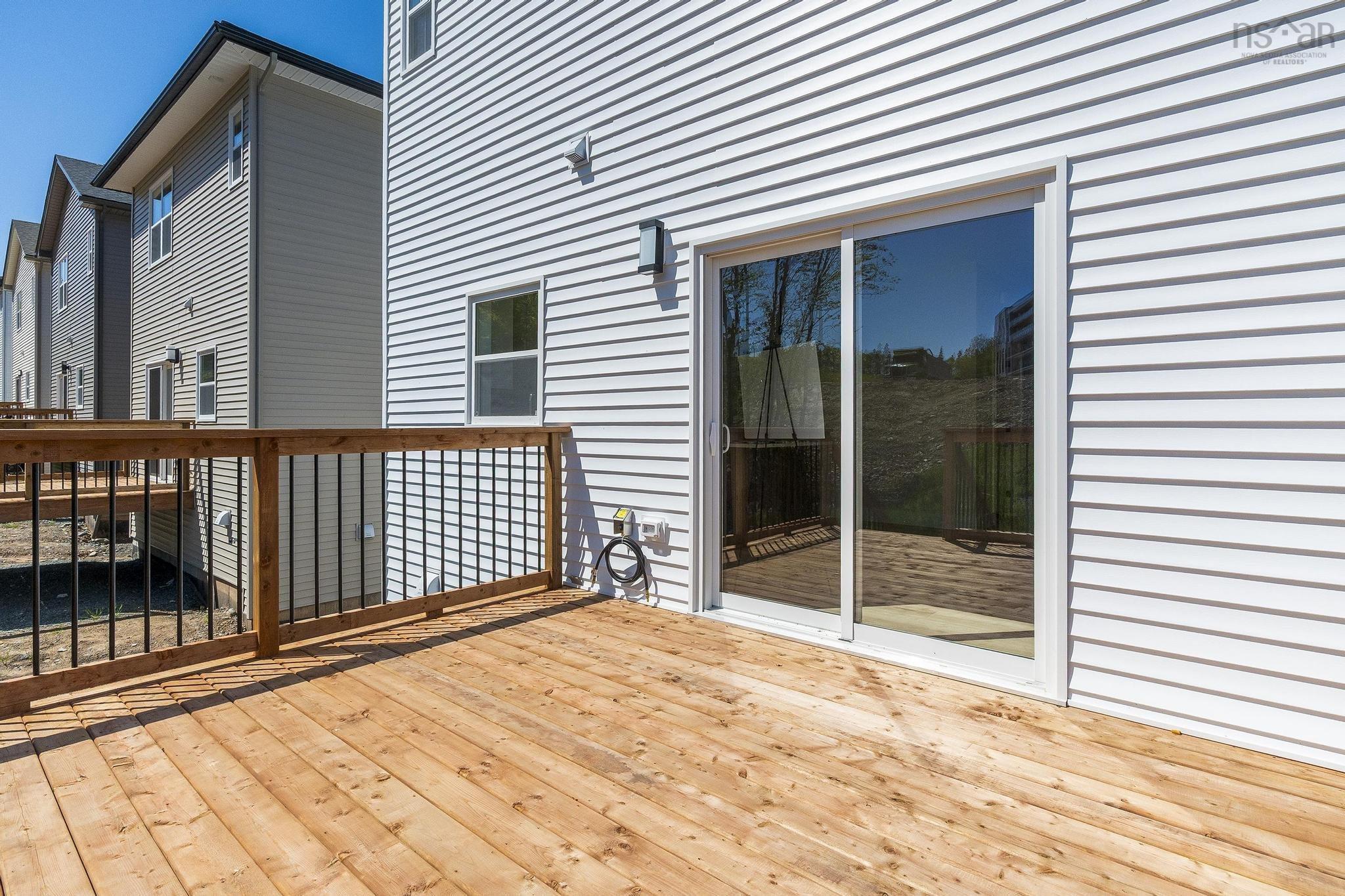 $699,900.00: PC-9 34 Pearlgarden Close, Dartmouth
