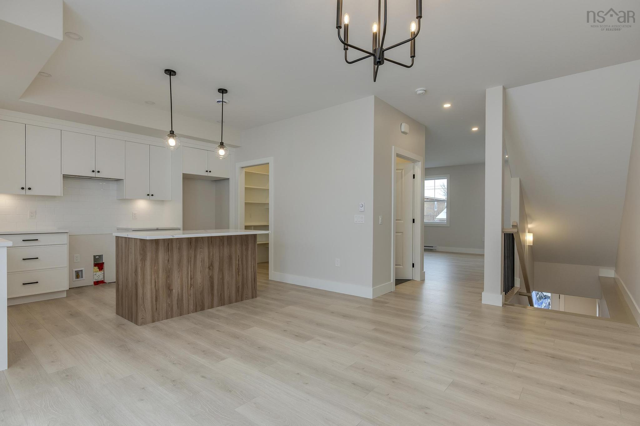 $699,900.00: PC-9 34 Pearlgarden Close, Dartmouth