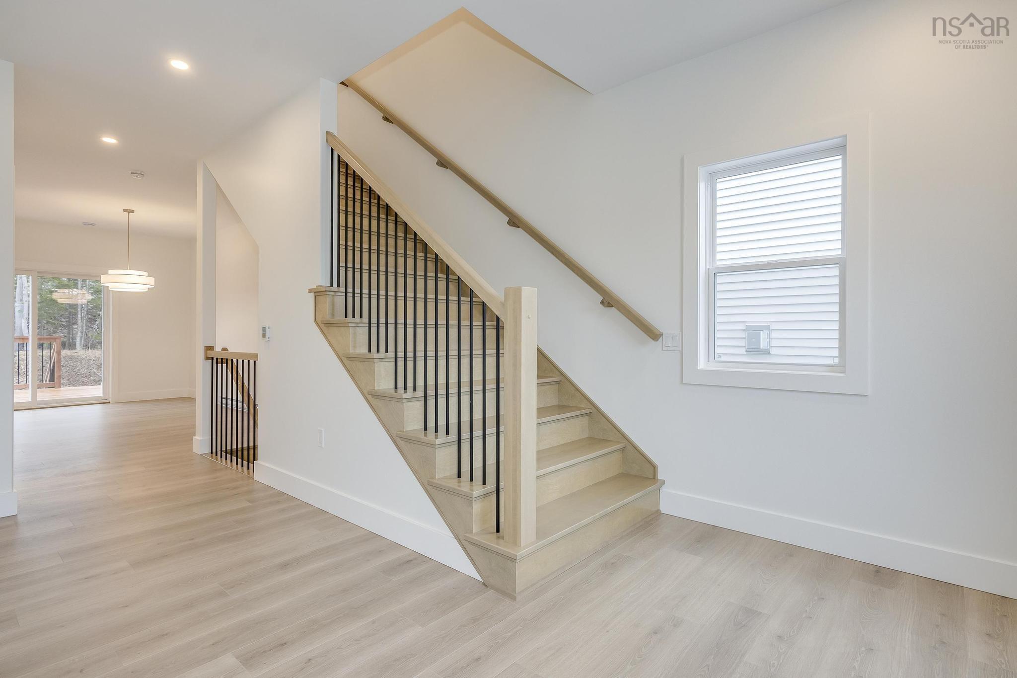 $699,900.00: 42 Pearlgarden Close, Dartmouth