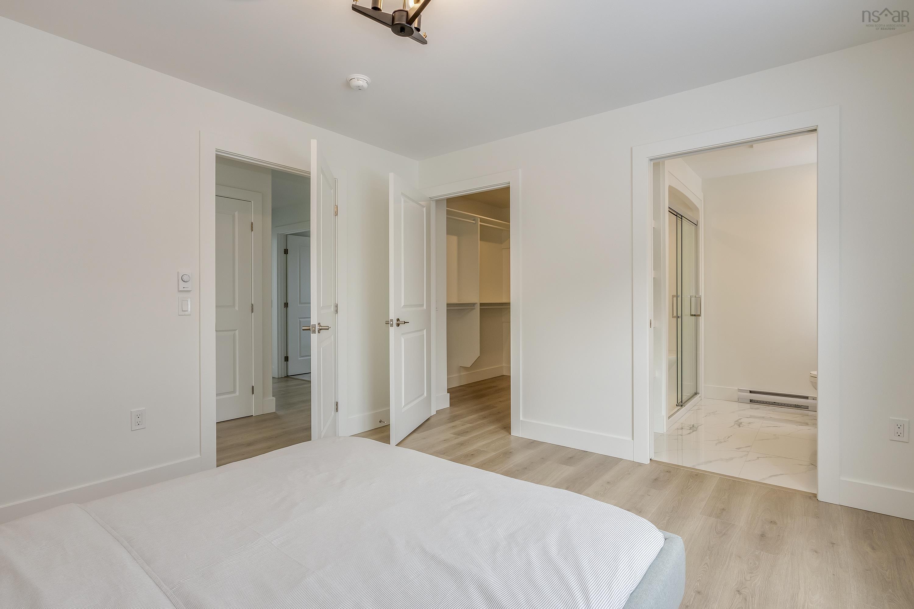 $699,900.00: 42 Pearlgarden Close, Dartmouth