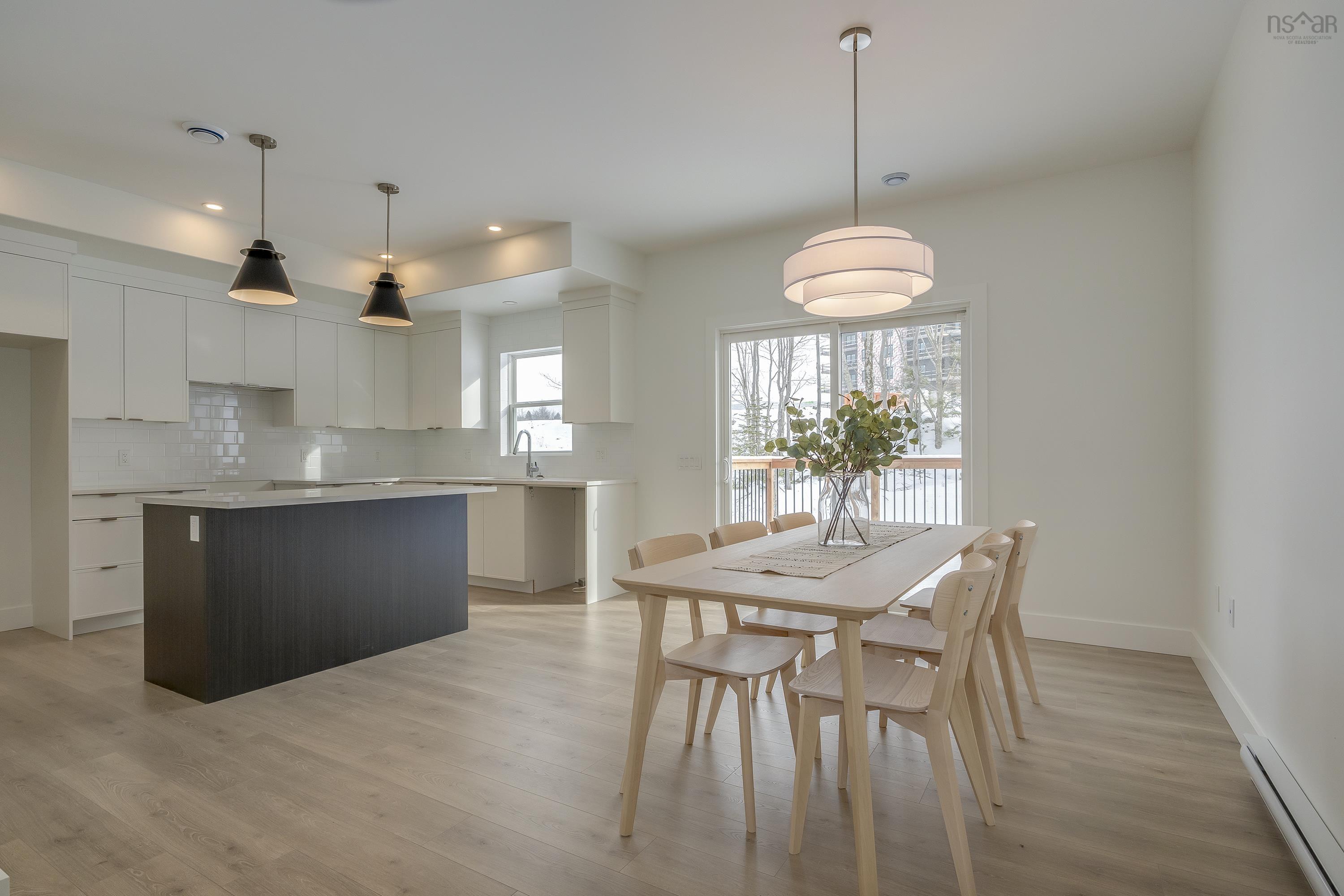 $699,900.00: 42 Pearlgarden Close, Dartmouth