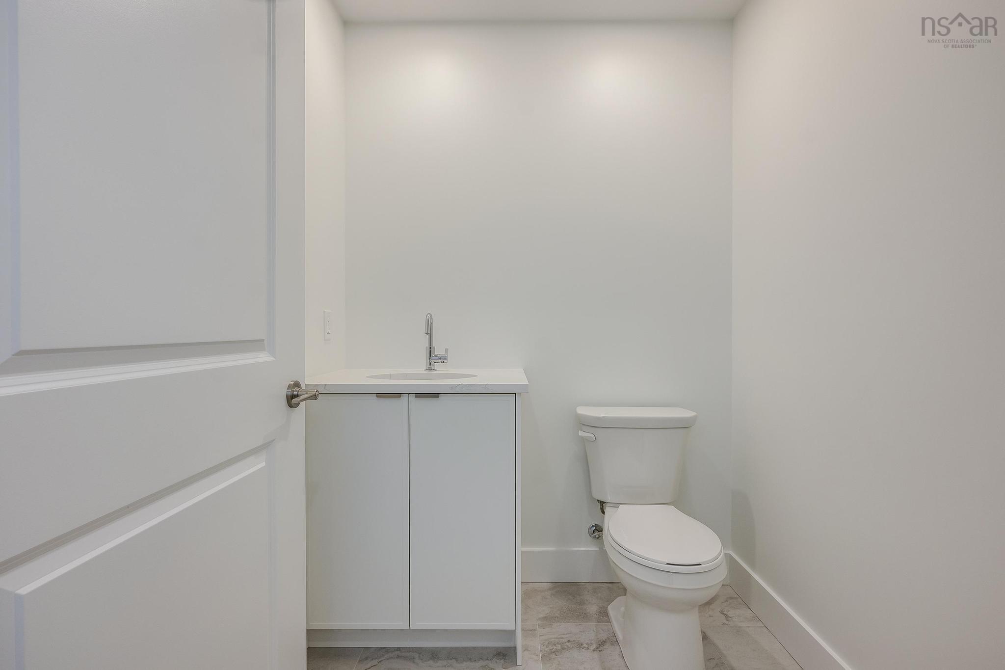 $699,900.00: 42 Pearlgarden Close, Dartmouth