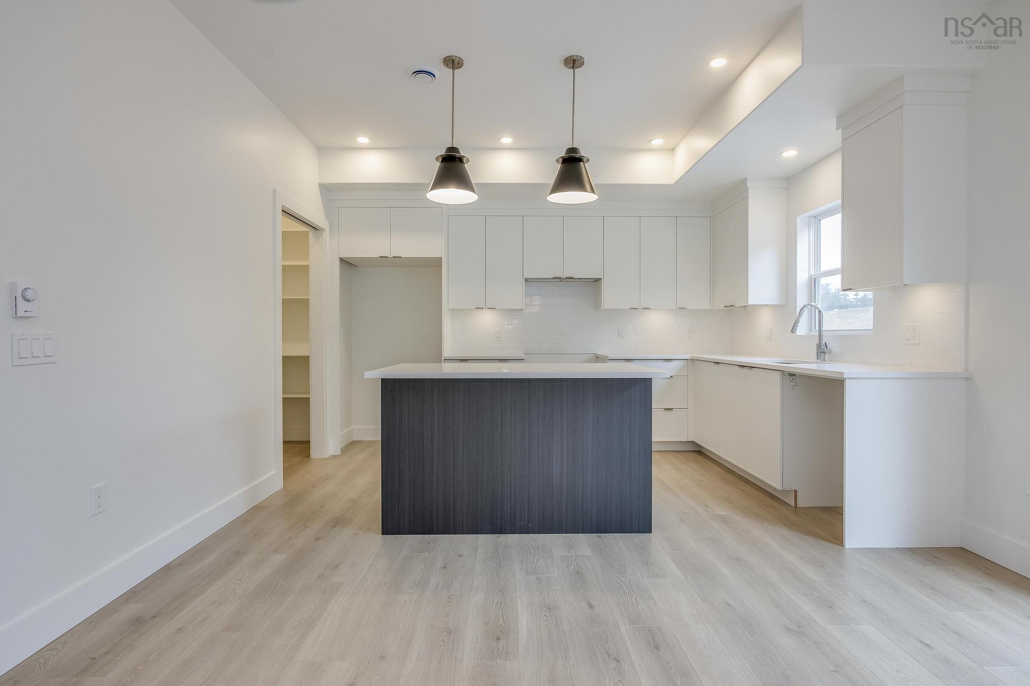 $699,900.00: 42 Pearlgarden Close, Dartmouth